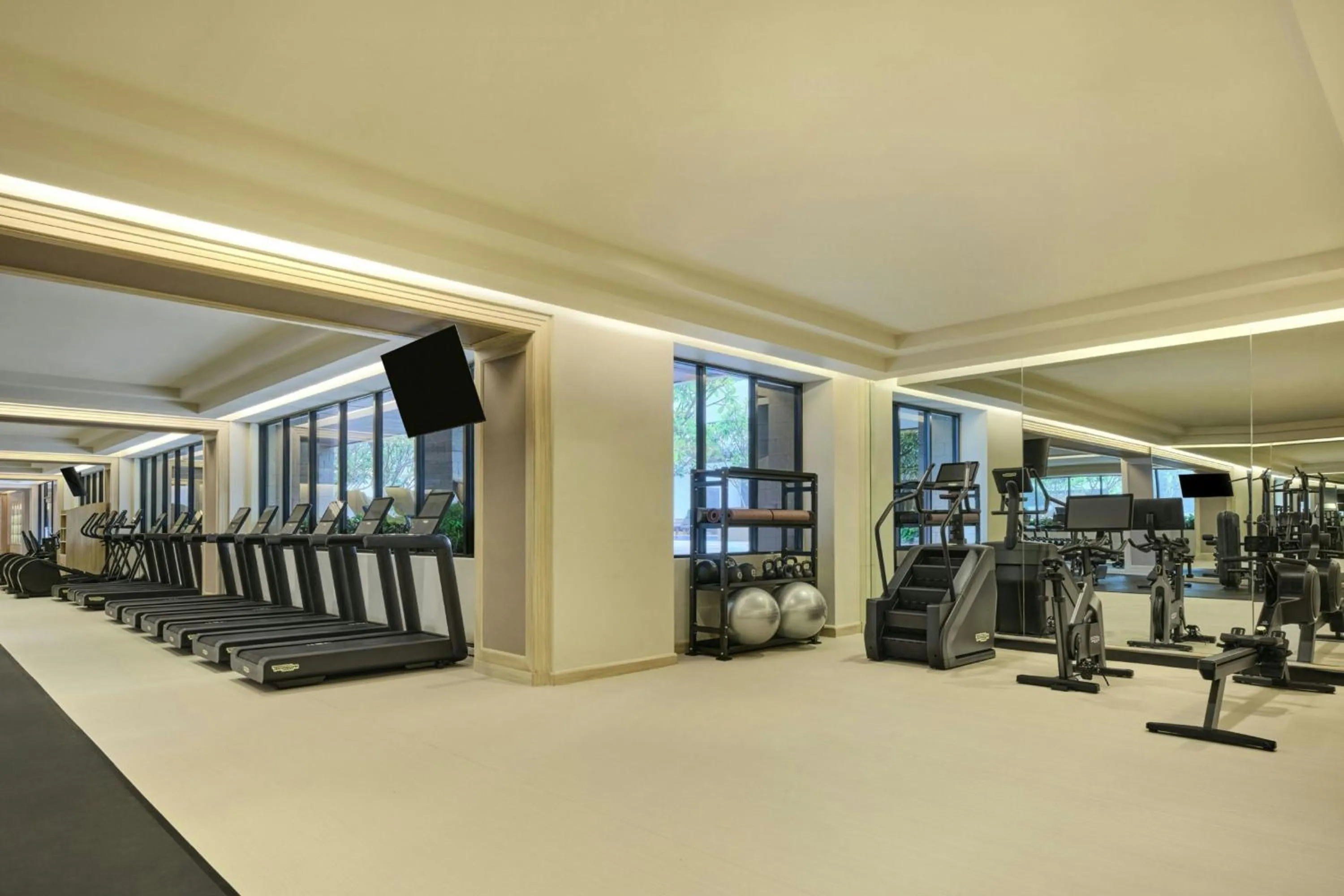 Fitness centre/facilities in JW Marriott Hotel Bangkok