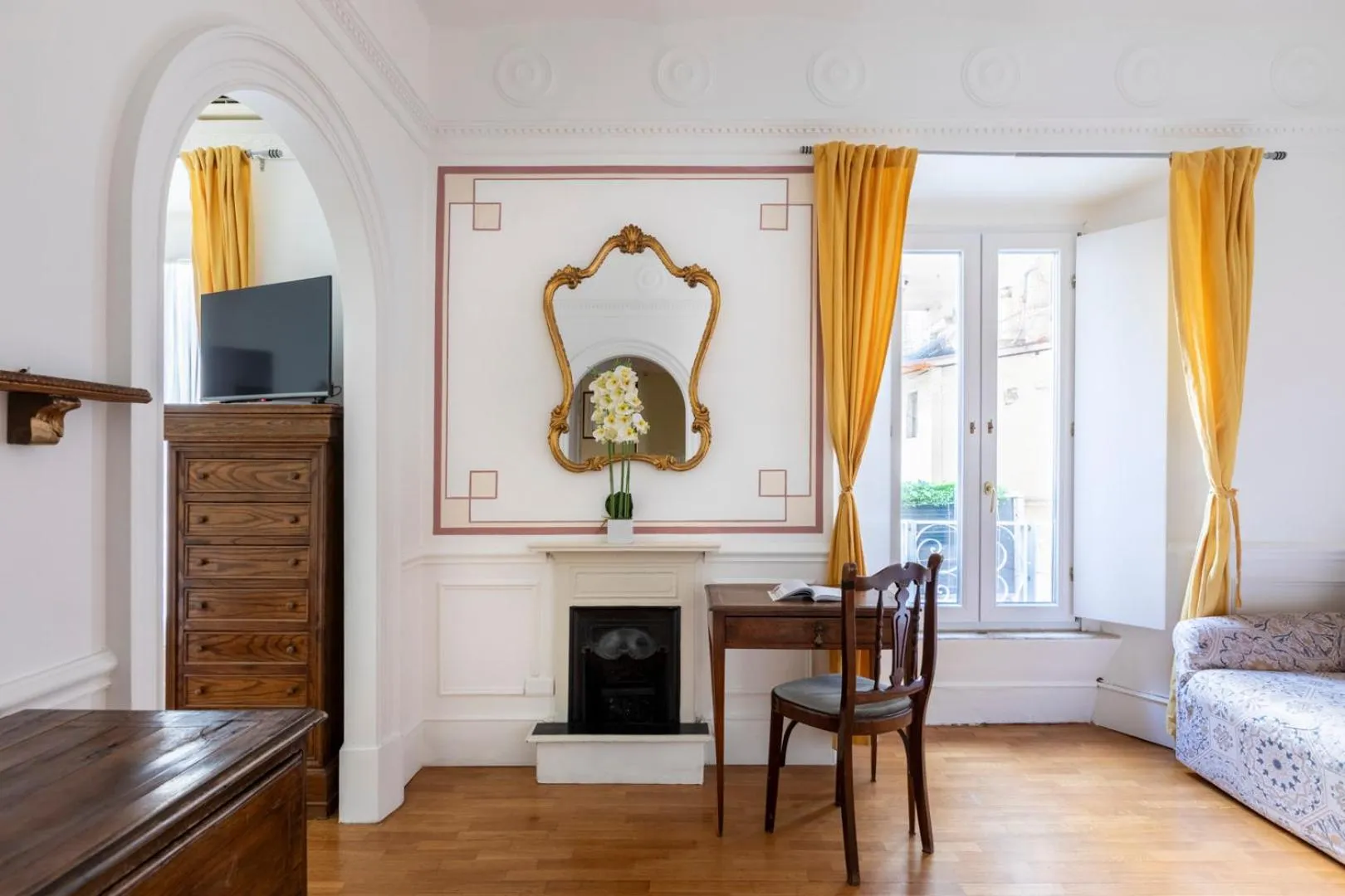 Facade/entrance, Bed in Martina House