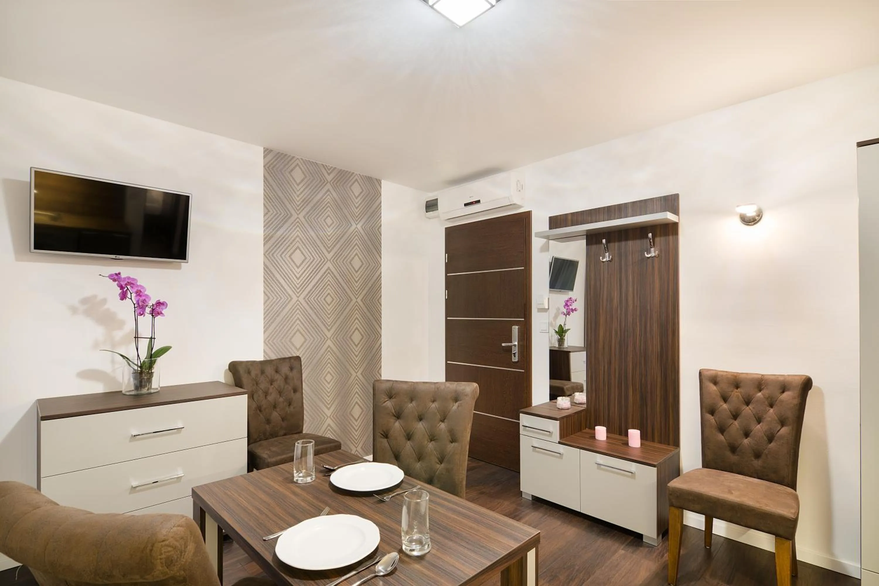 Living room in Paulay Downtown Apartments