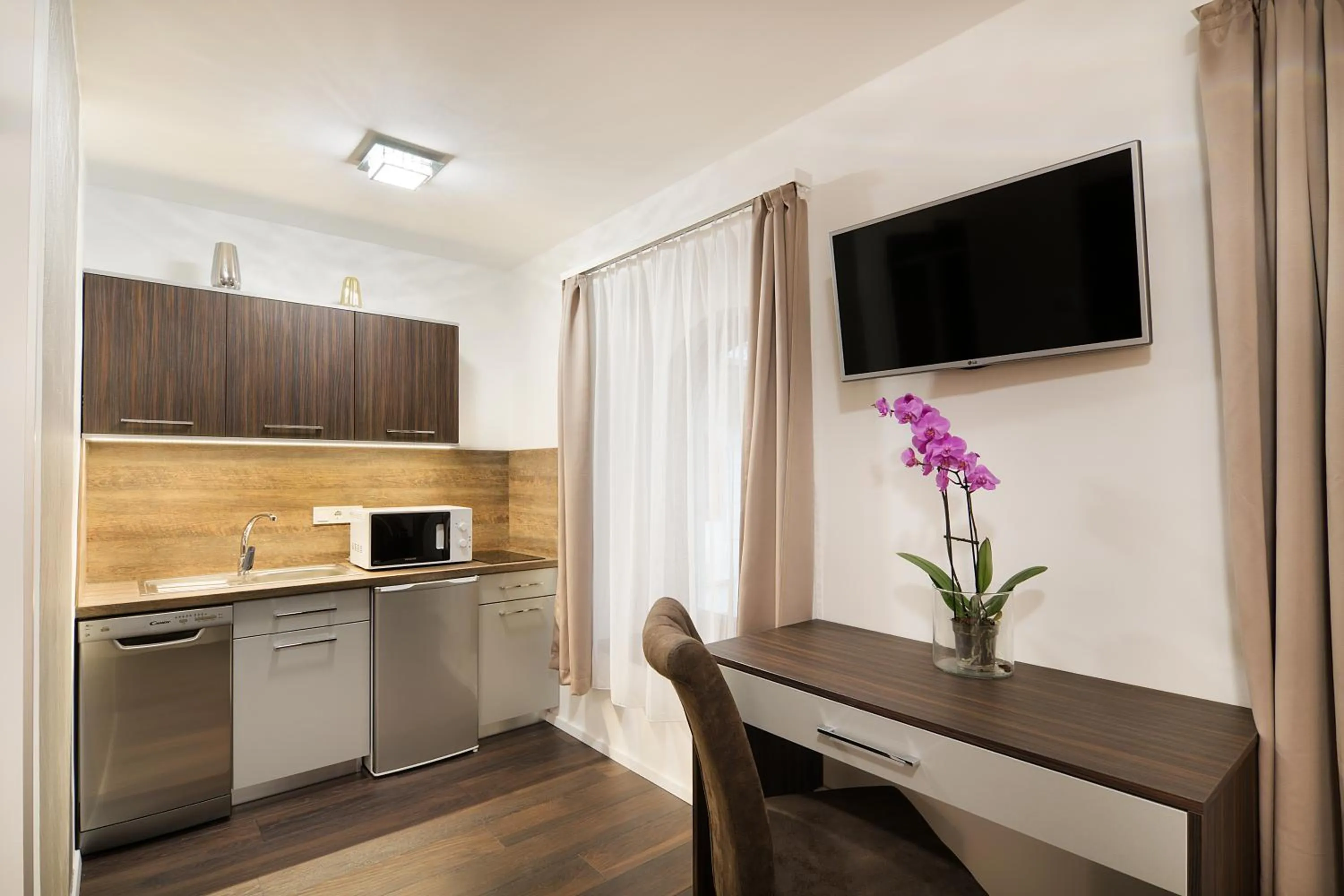 Paulay Downtown Apartments