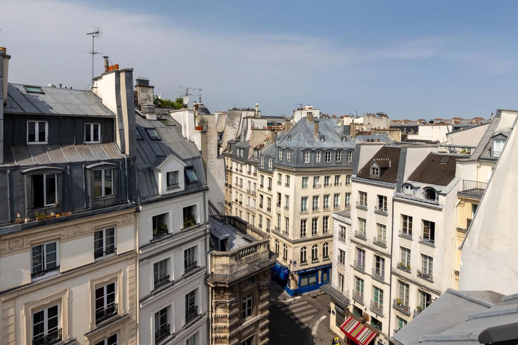 Property building in Boutique Hôtel Konfidentiel