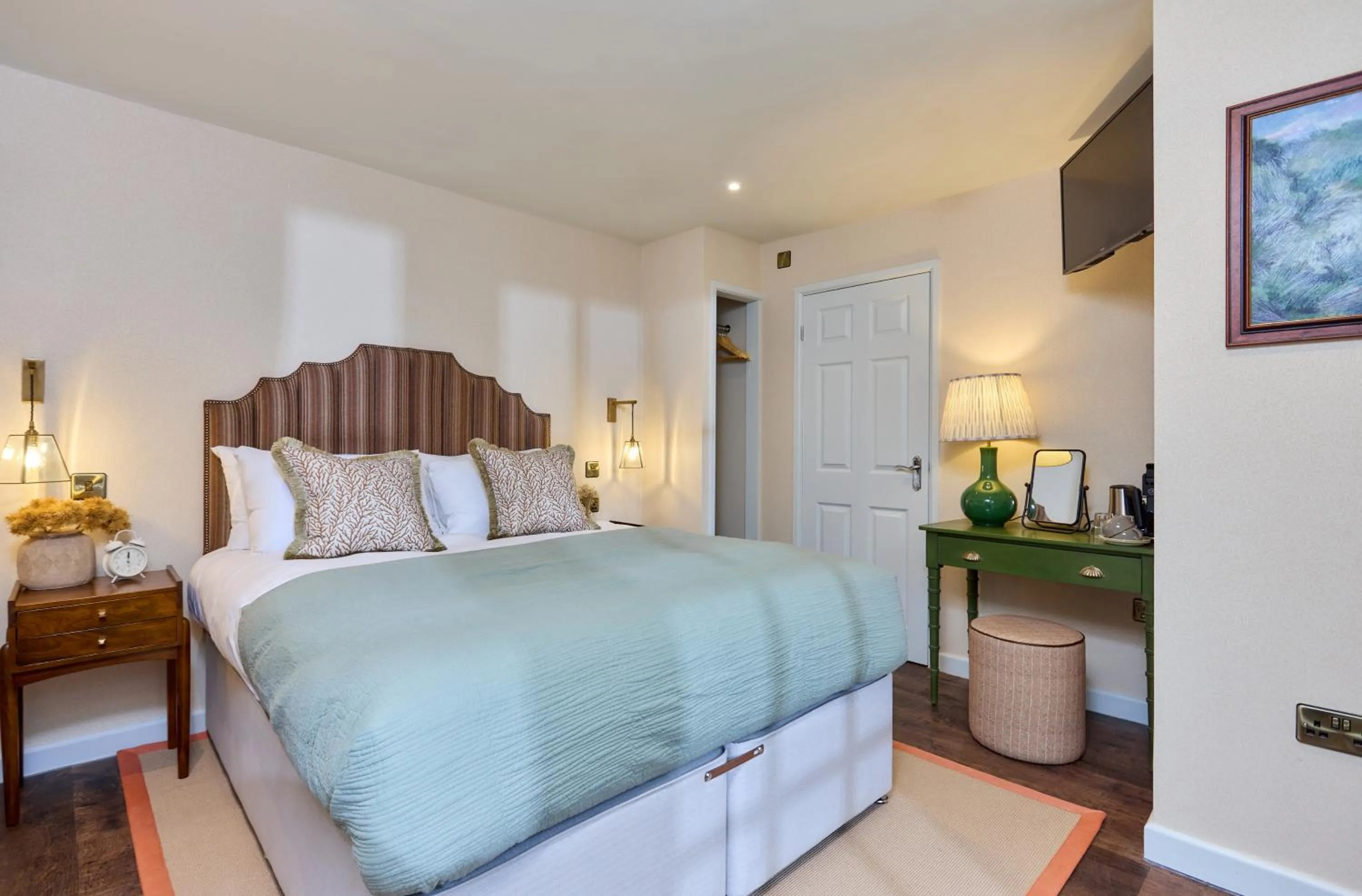 Bed in The Globe Inn