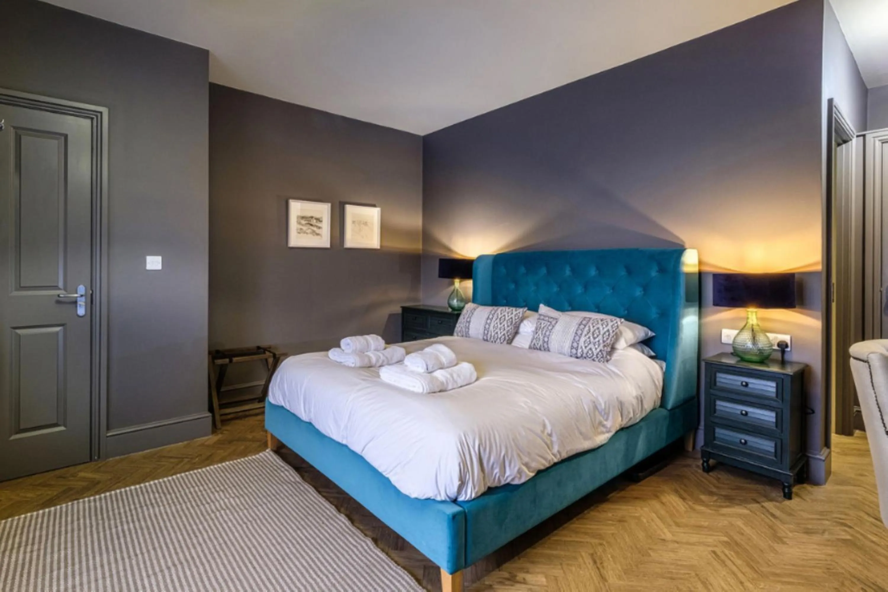 Bedroom, Bed in The Globe Inn