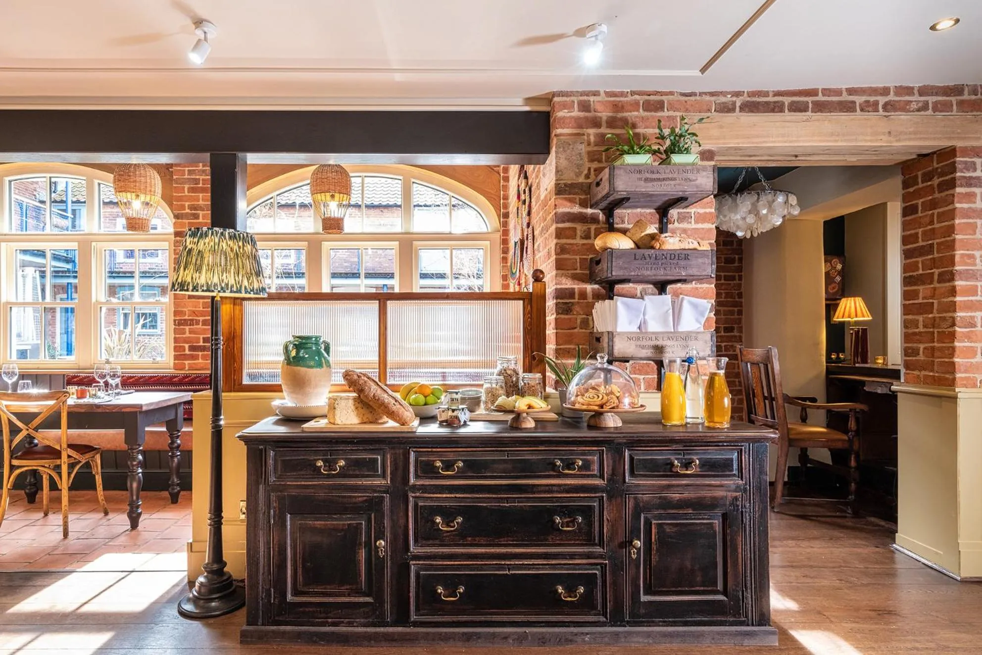 Continental breakfast in The Globe Inn