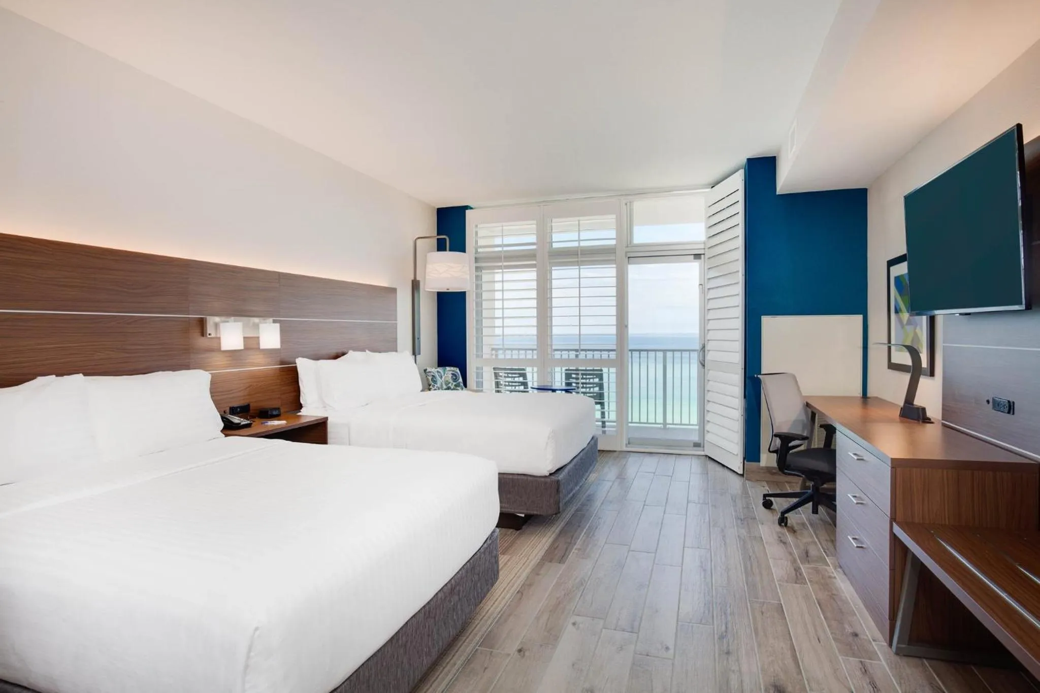 Photo of the whole room, Bed in Holiday Inn Express & Suites Panama City Beach - Beachfront by IHG