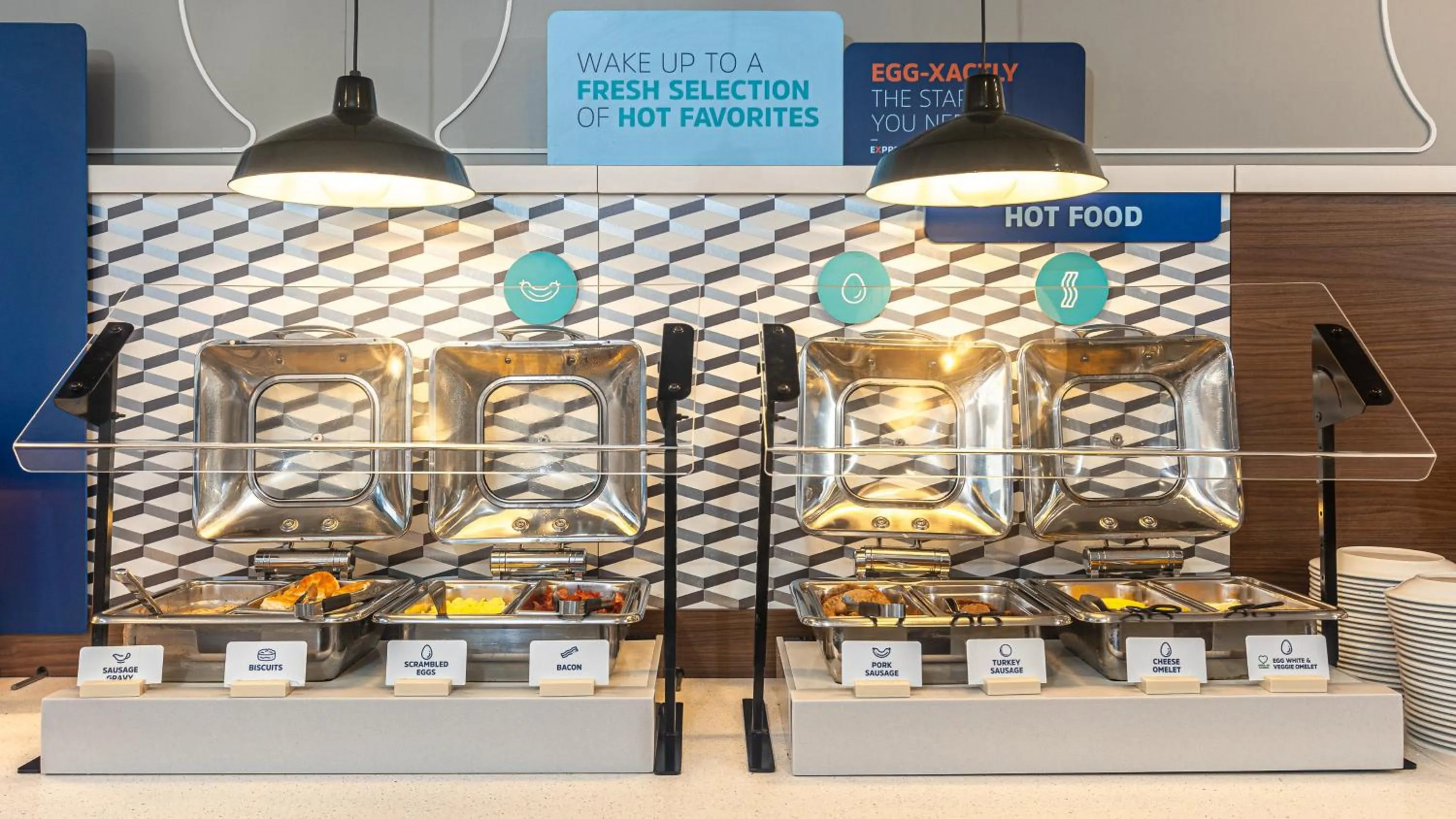 Restaurant/places to eat in Holiday Inn Express & Suites Panama City Beach - Beachfront by IHG