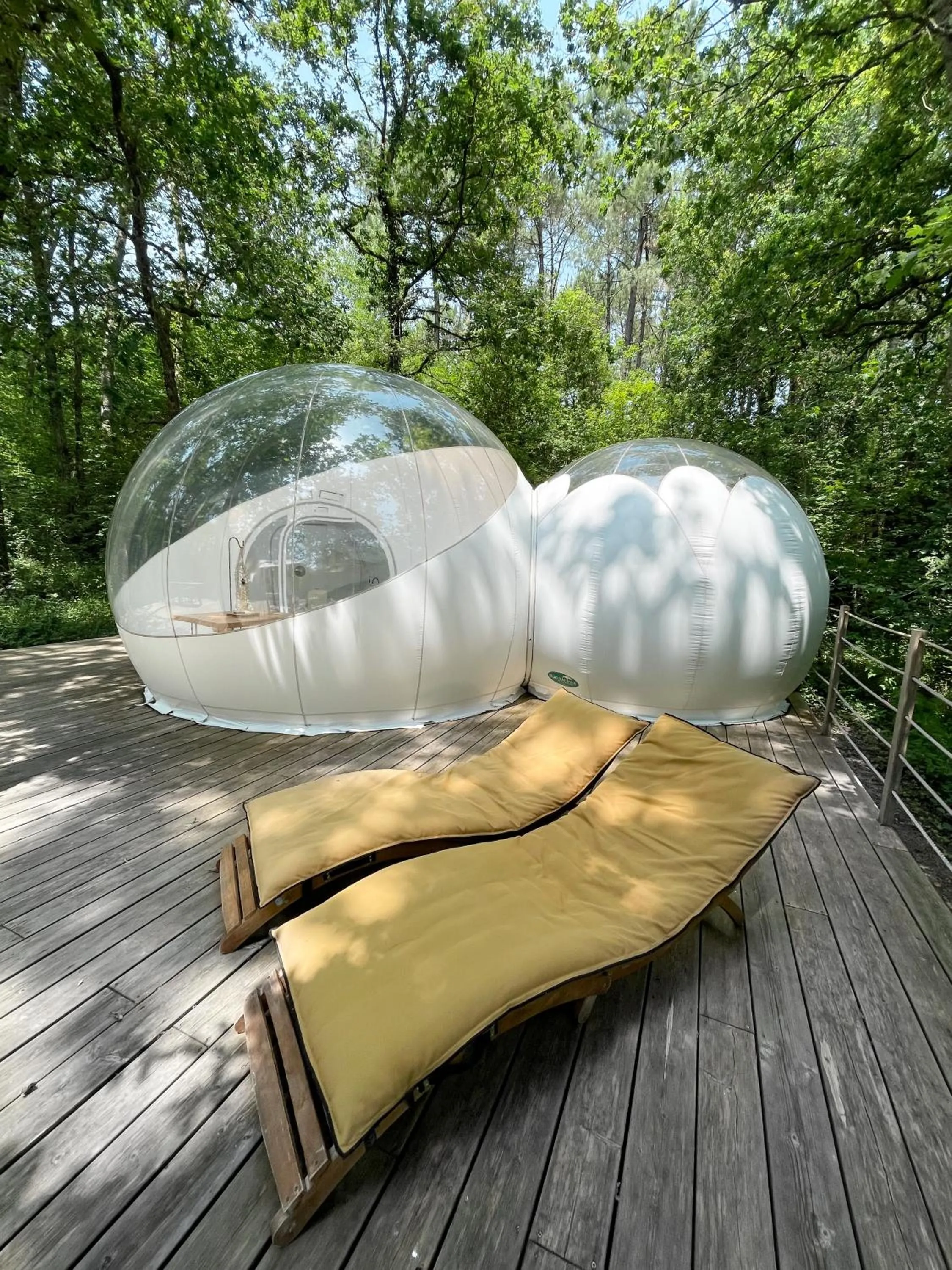 sunbed in Les Bulles De Bordeaux