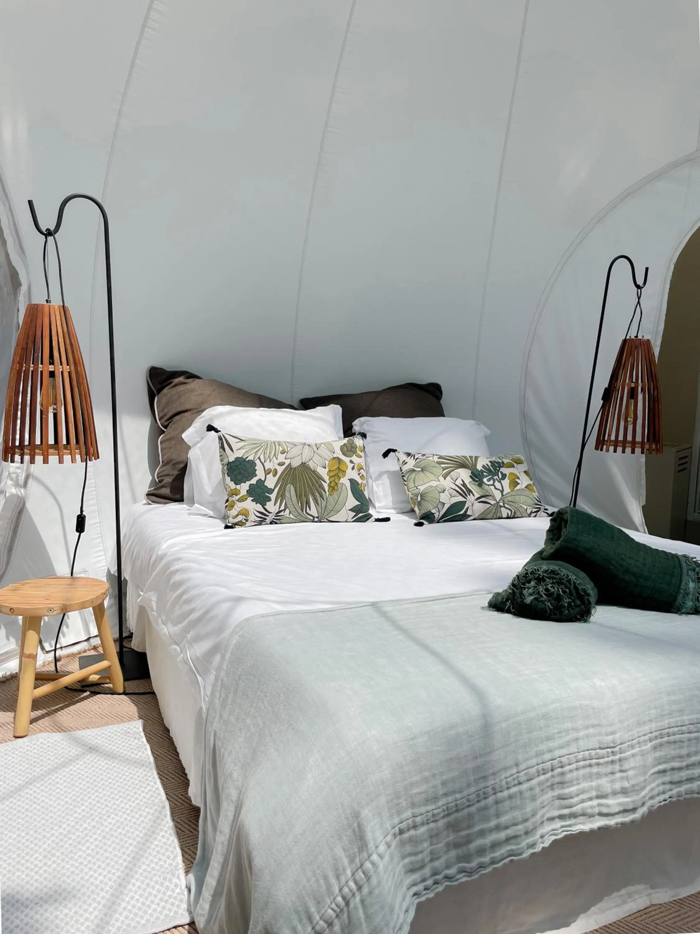 Bed in Les Bulles De Bordeaux