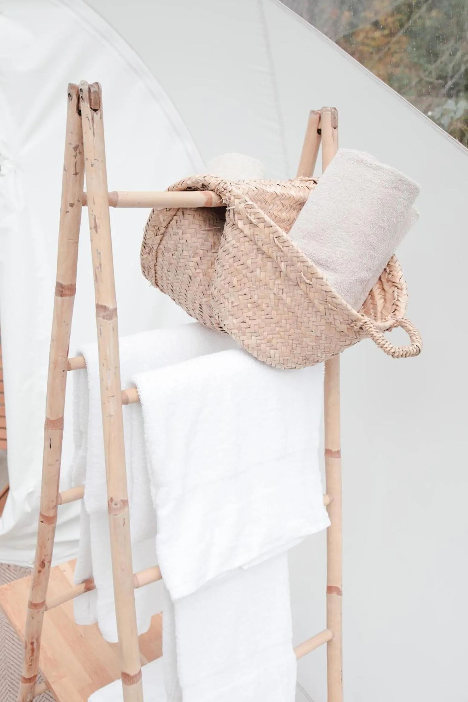 Decorative detail in Les Bulles De Bordeaux