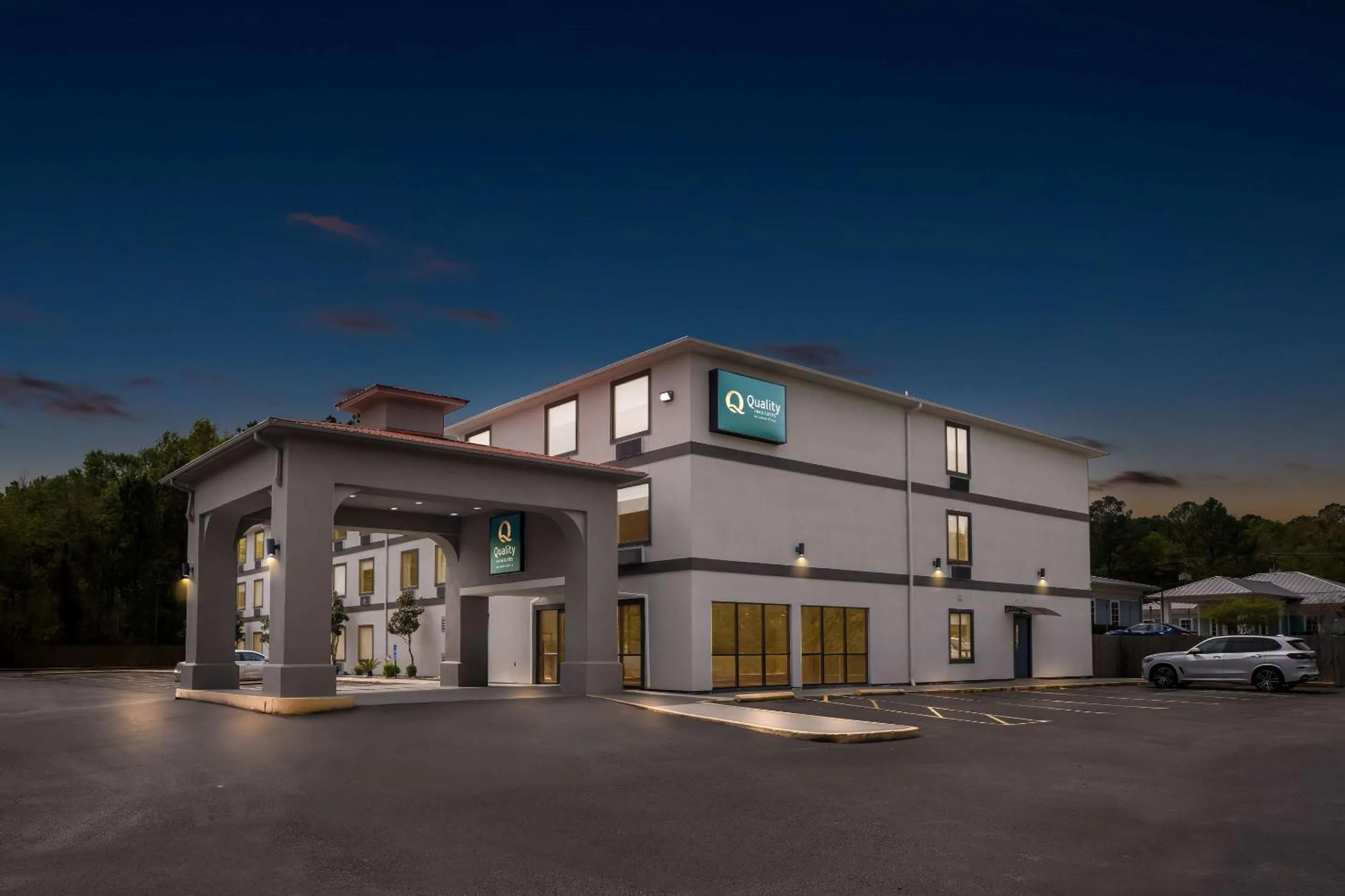 Property building in Quality Inn & Suites Biloxi - Ocean Springs
