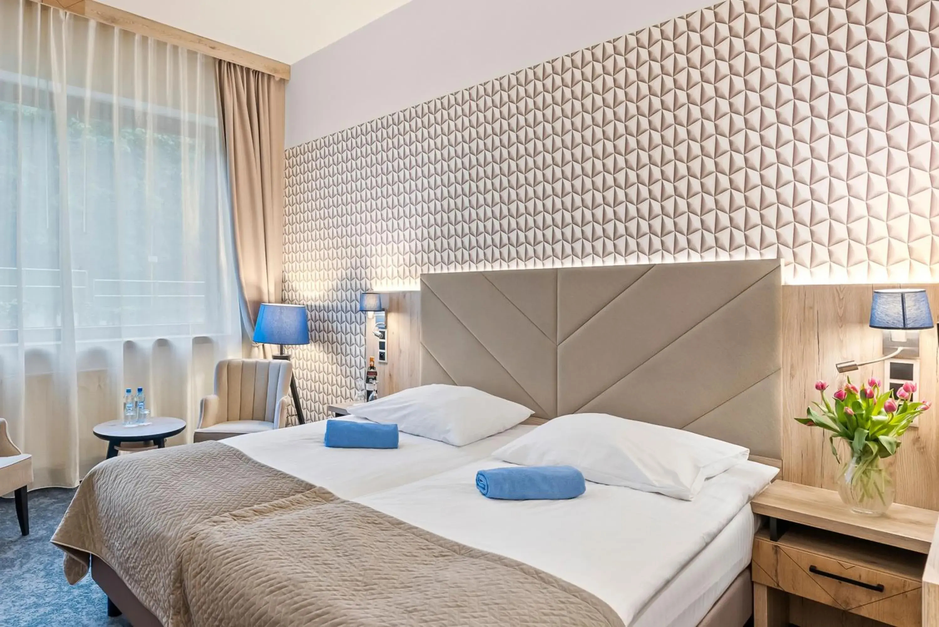 Twin Room with Mountain View in Spa & Wellness Hotel Diament Ustroń Twin Room with Mountain View in Spa & Wellness Hotel Diament Ustroń