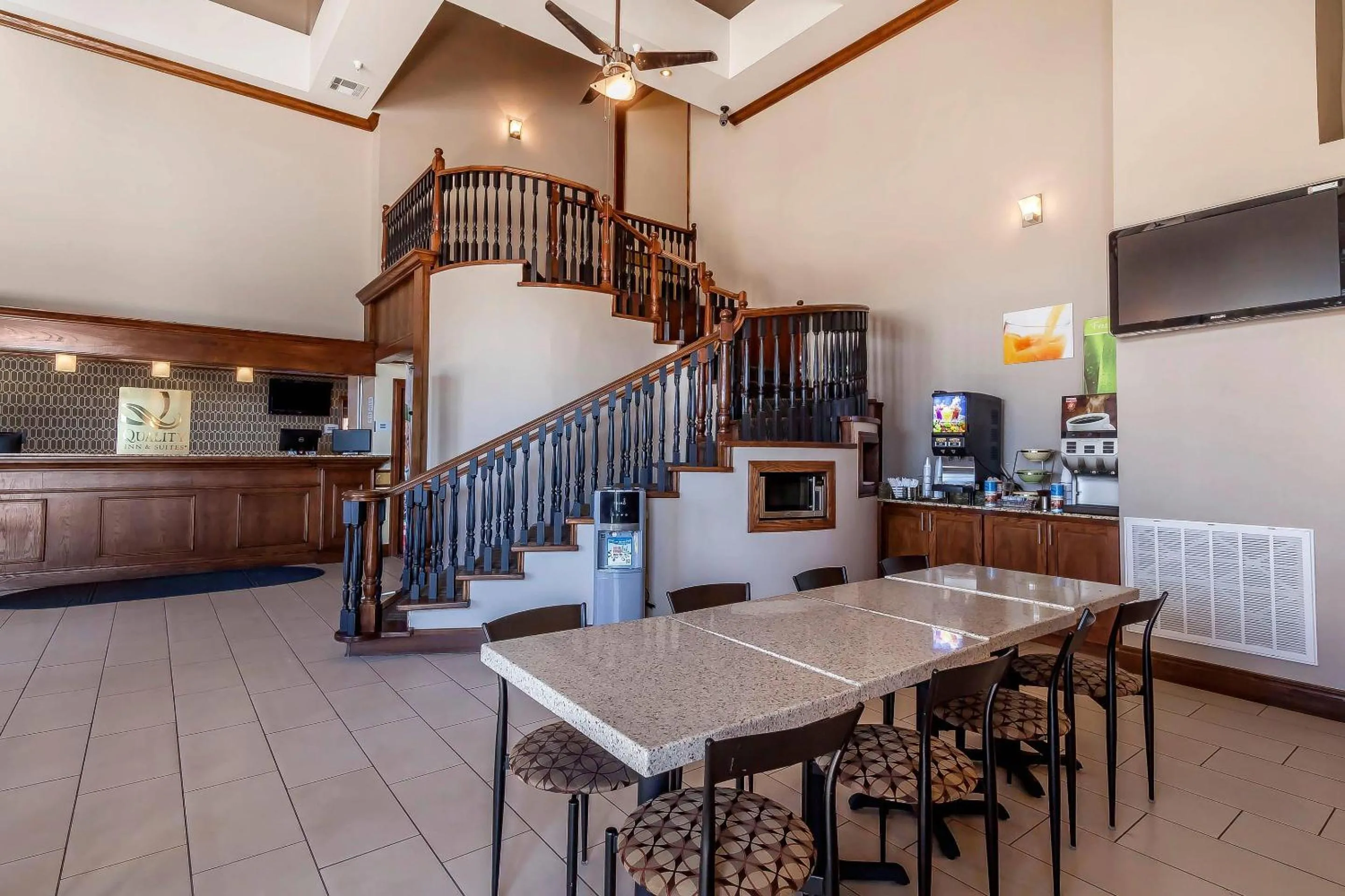 Lobby or reception in Quality Inn & Suites Owasso US-169