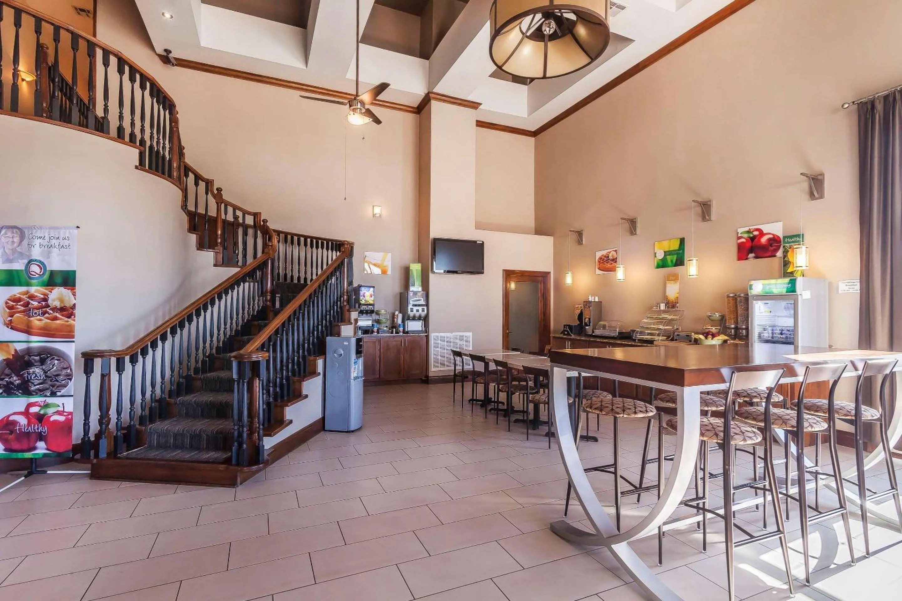 Restaurant/places to eat in Quality Inn & Suites Owasso US-169