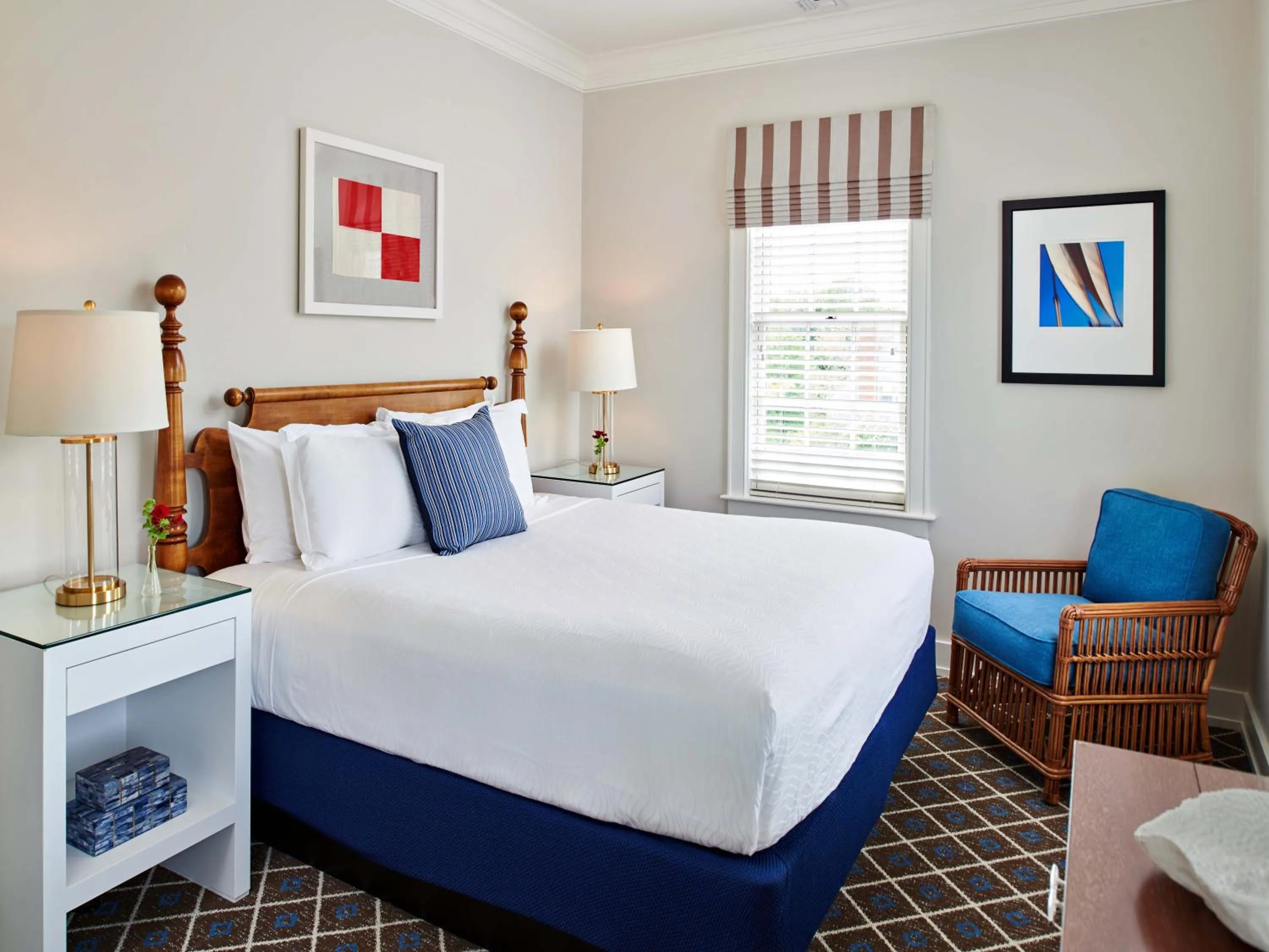 Bedroom, Bed in Harbor View Hotel