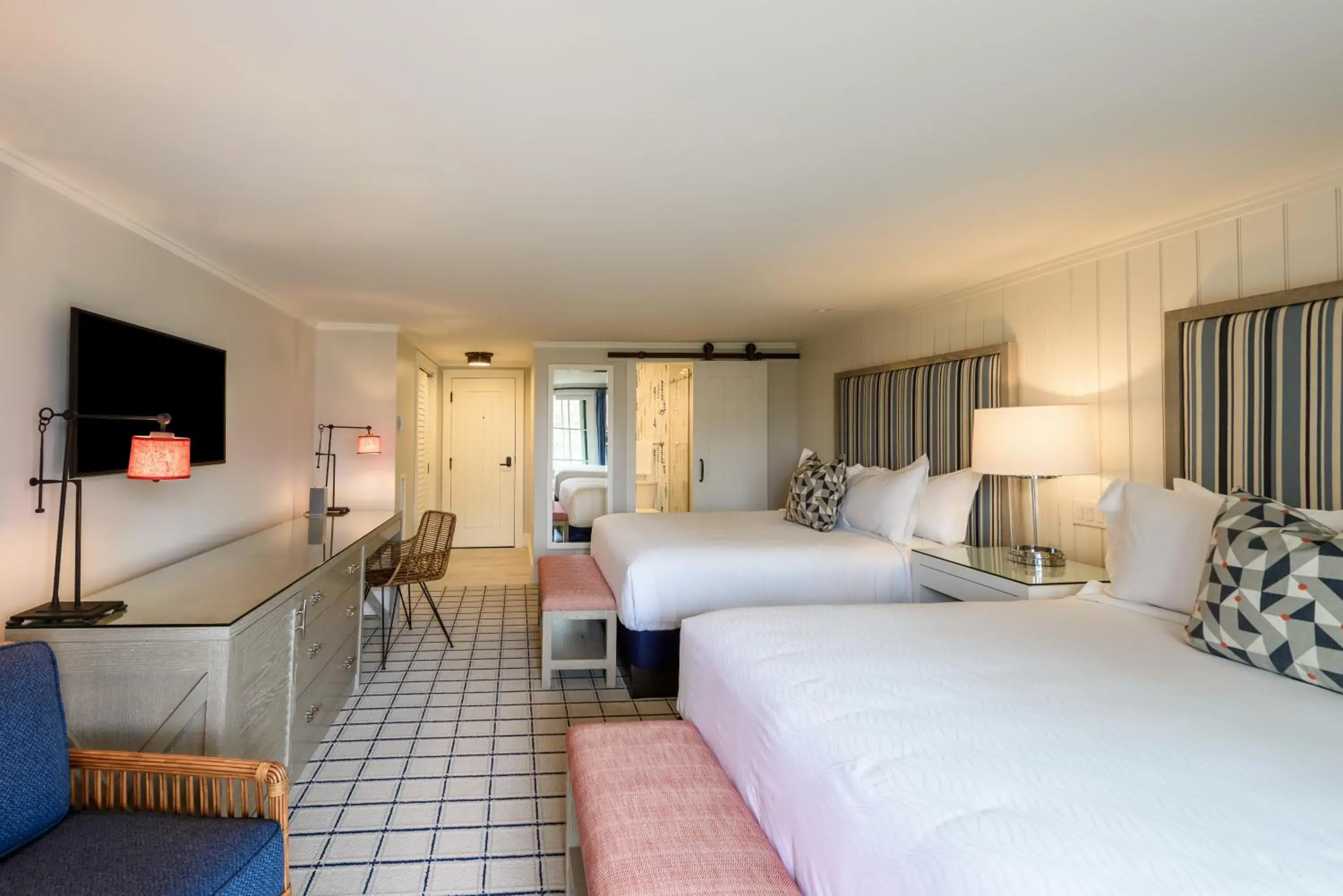 Roxana Building Room with 2 Queen Beds in Harbor View Hotel Roxana Building Room with 2 Queen Beds in Harbor View Hotel