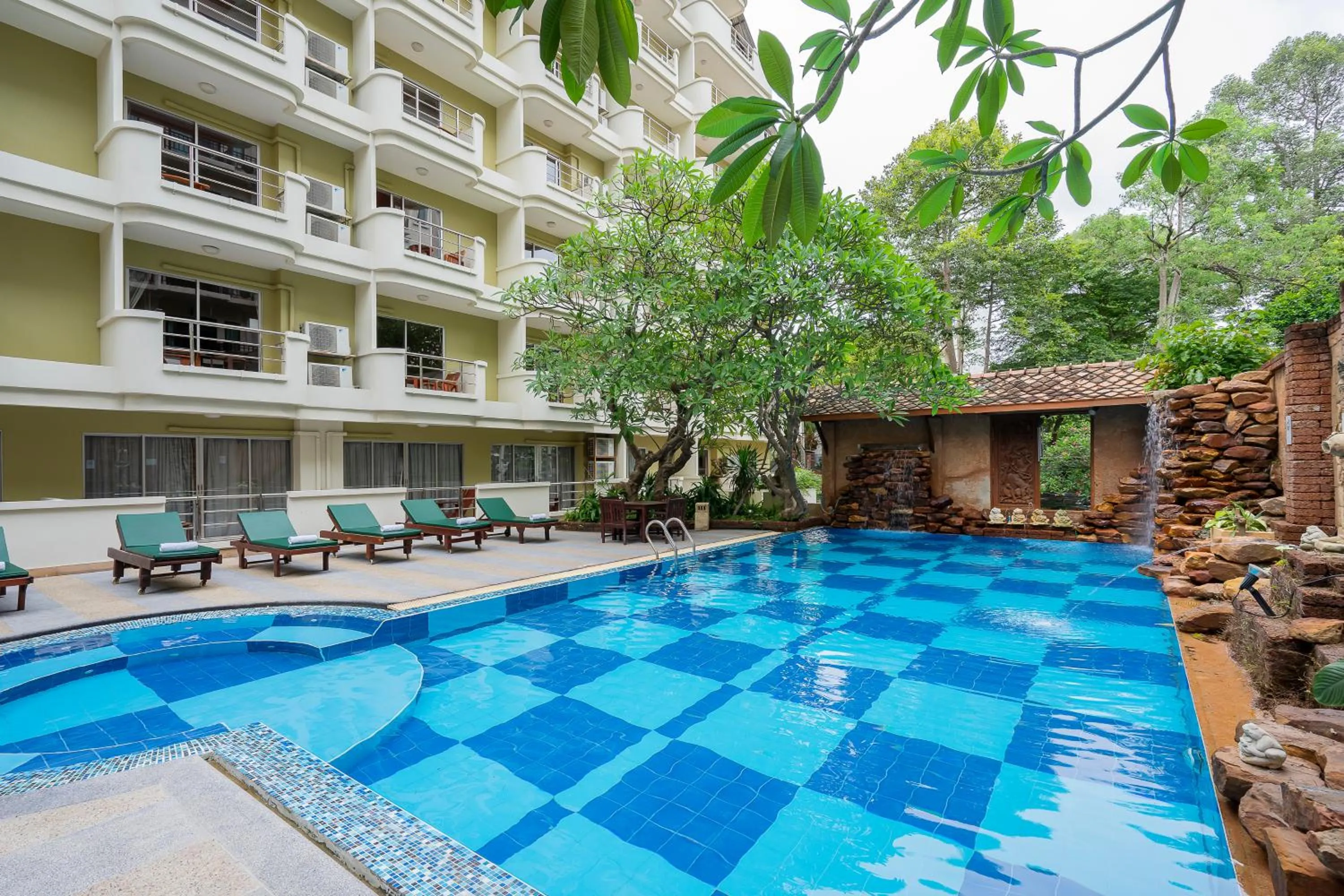 Pool view in Bella Villa Prima