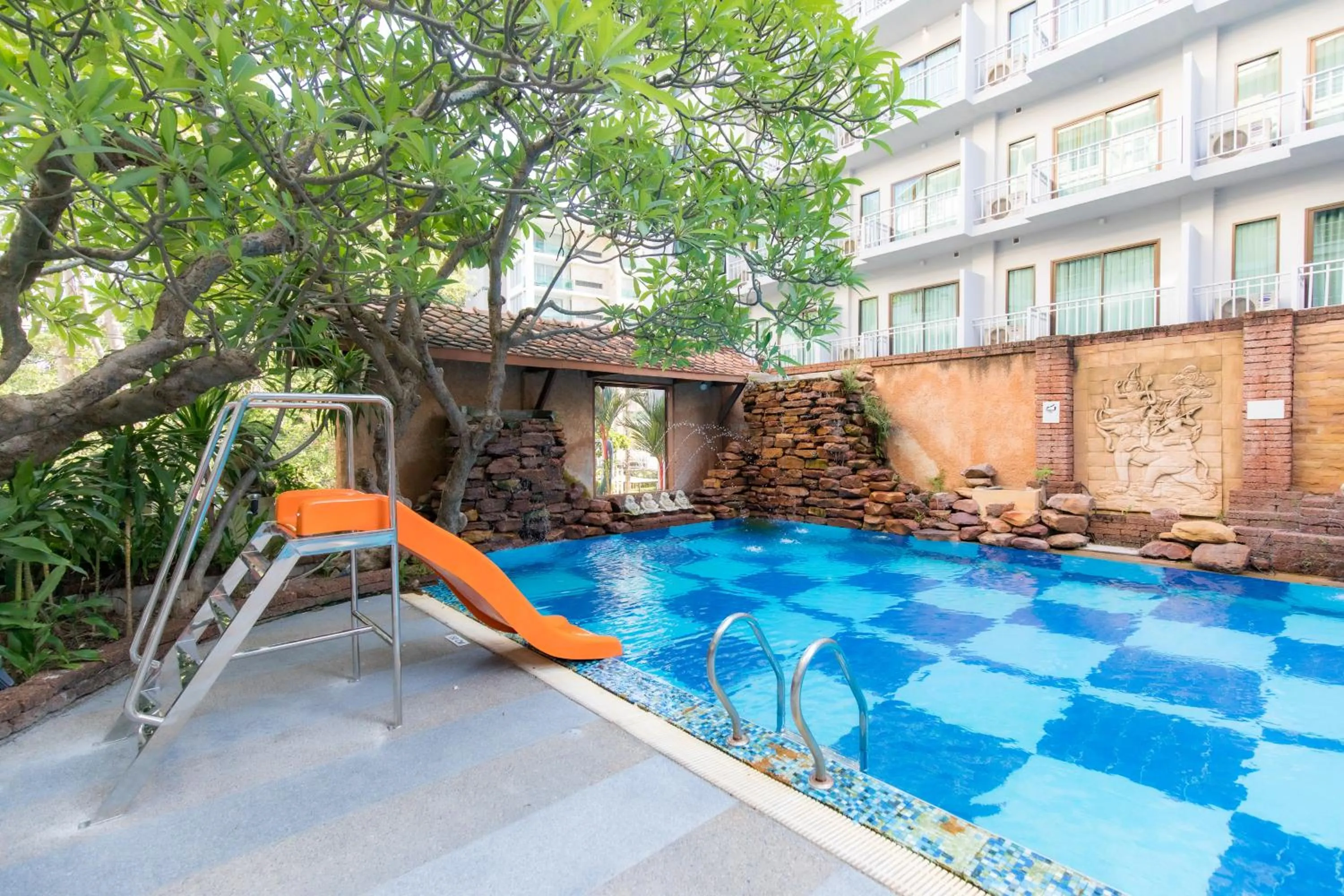 Swimming pool in Bella Villa Prima