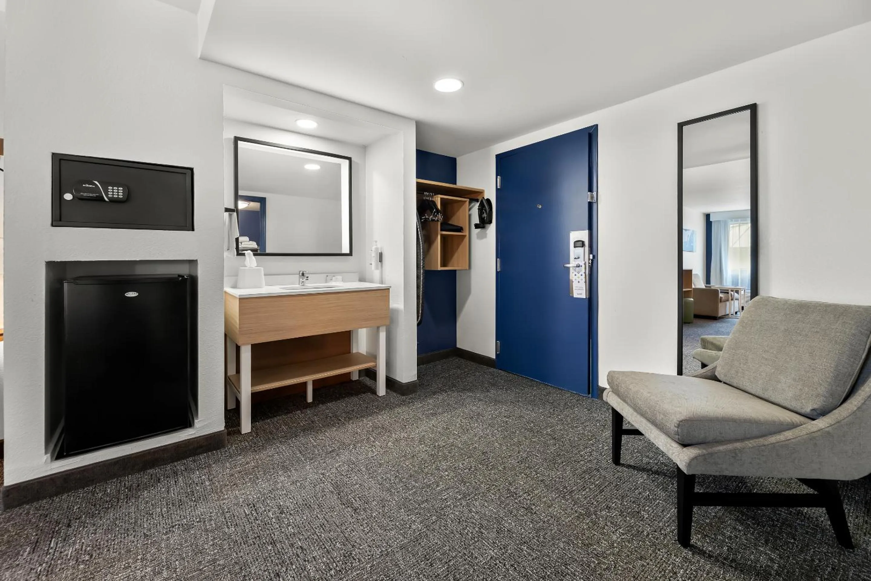 hair dryier in Spark By Hilton Biloxi Ocean Springs