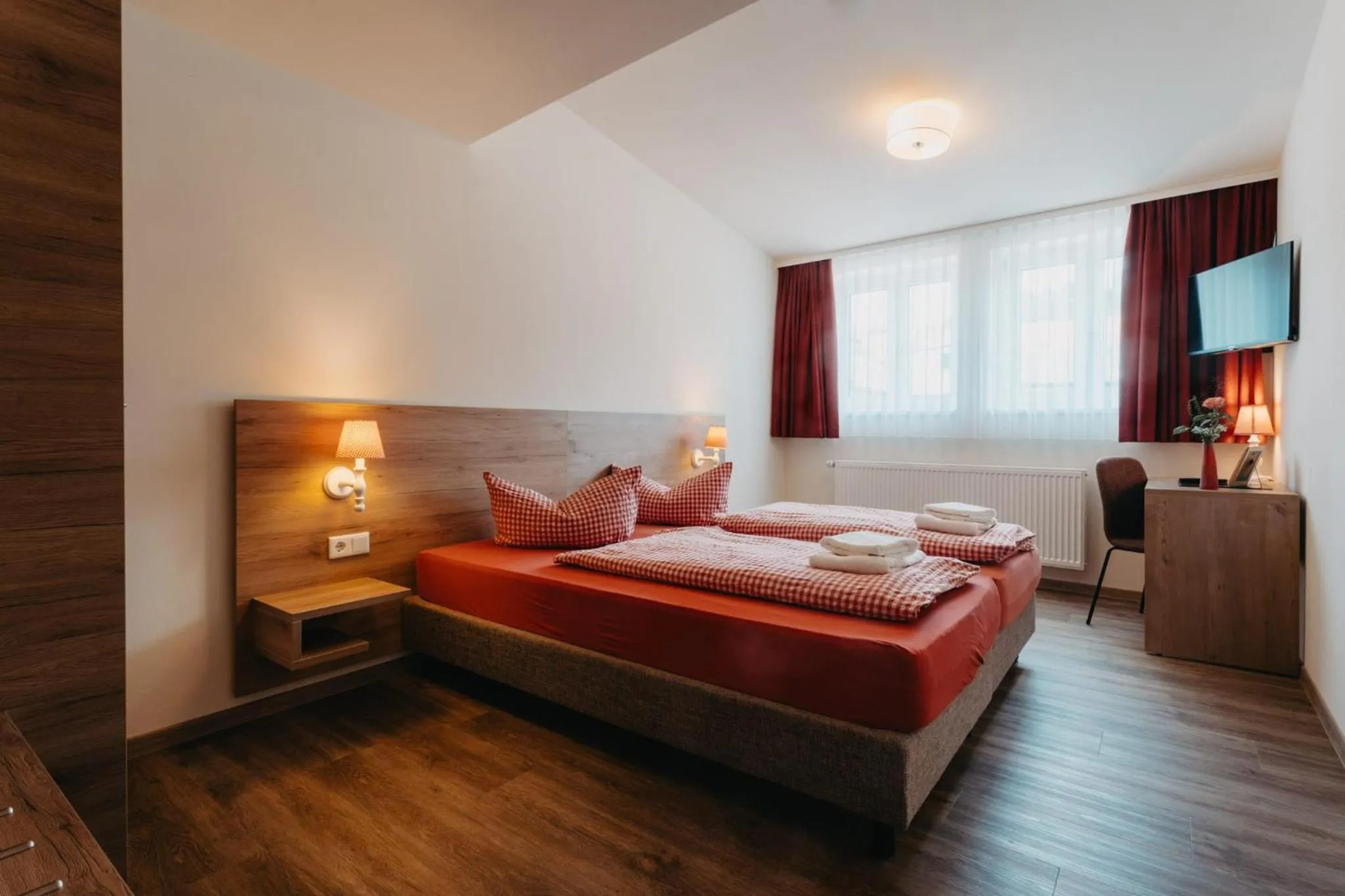 Photo of the whole room, Bed in Braugasthof Trompete