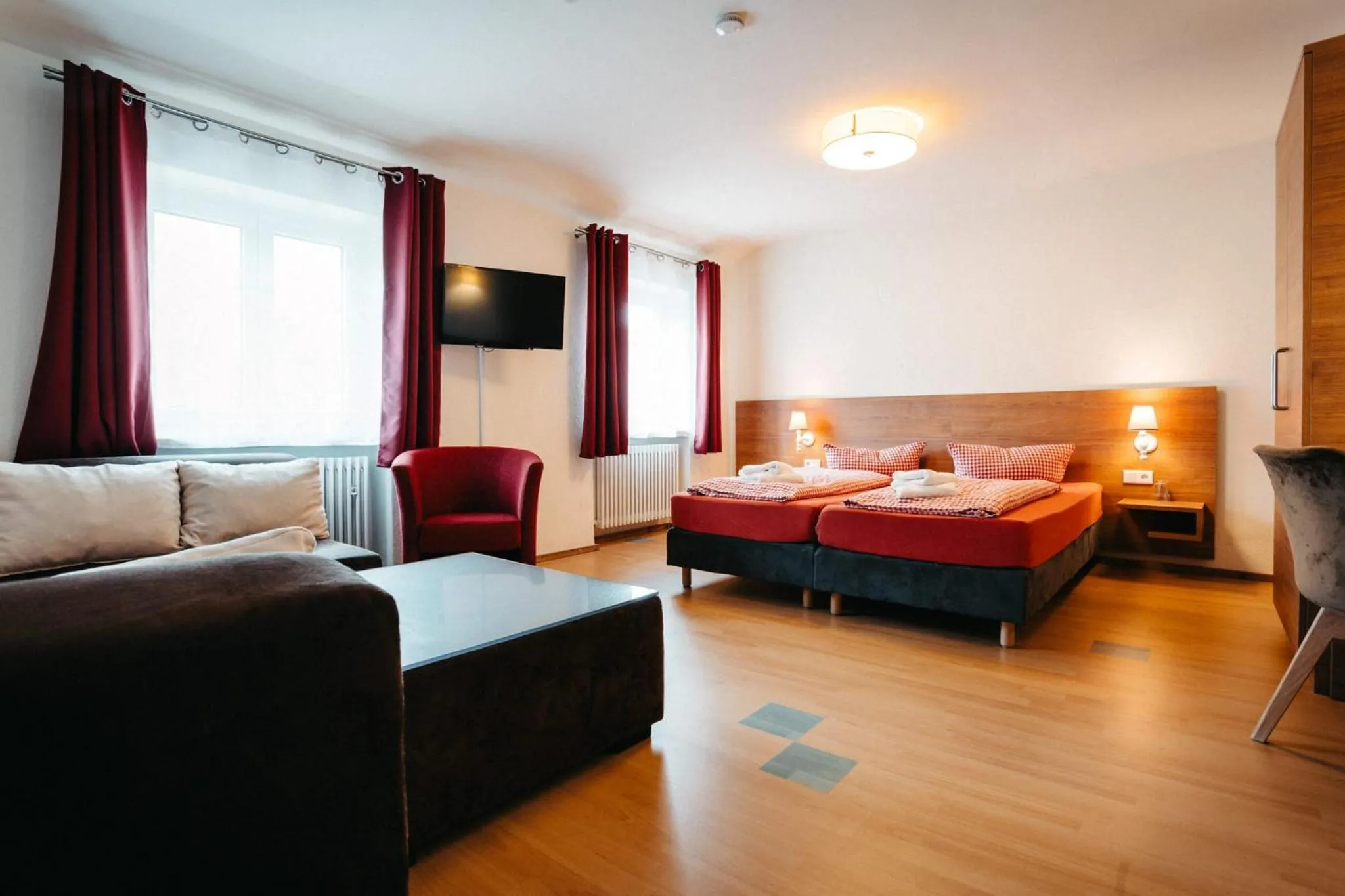 Photo of the whole room, Bed in Braugasthof Trompete