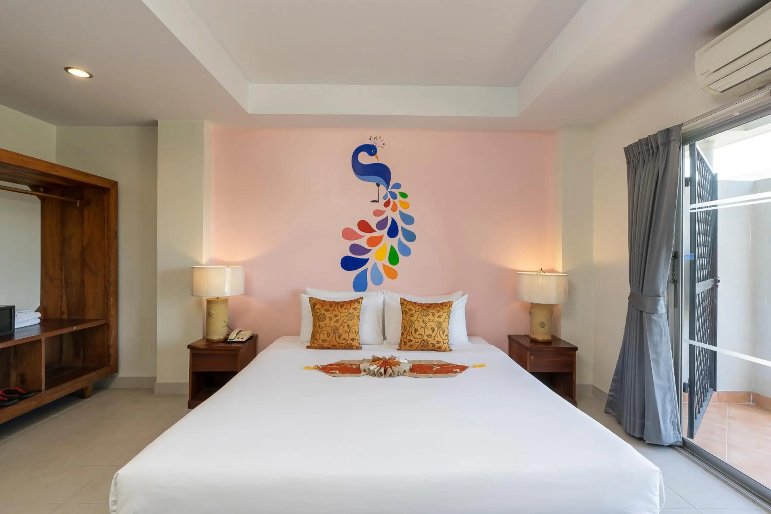 Bed in Bella Villa Pattaya 3rd Road