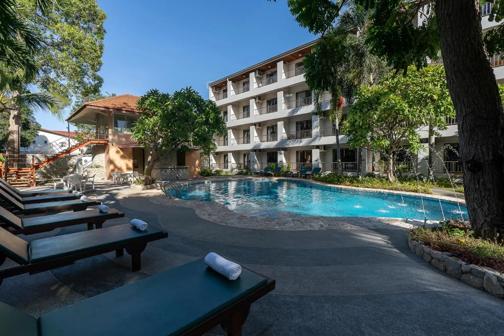 Swimming pool in Bella Villa Pattaya 3rd Road