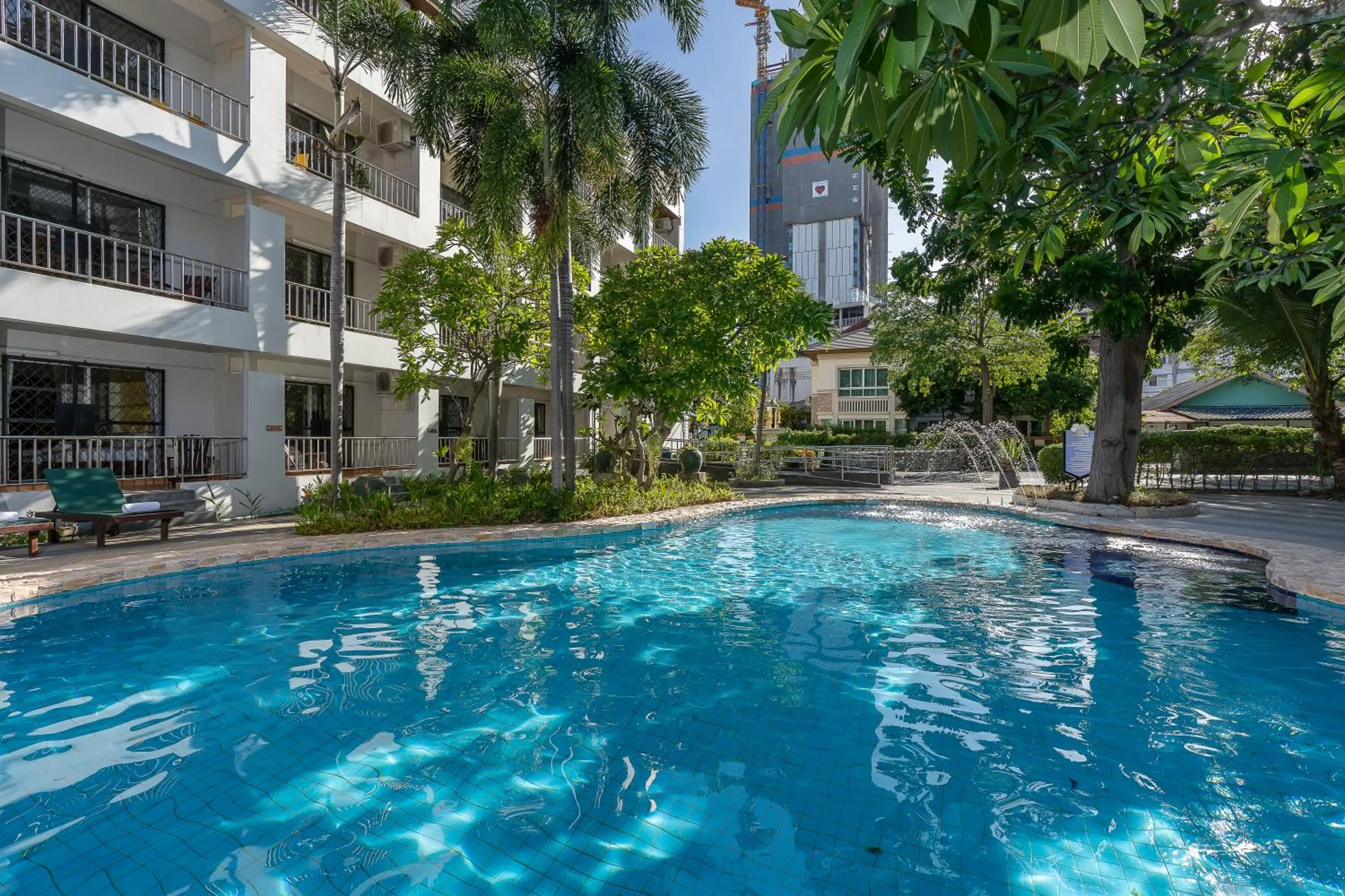 Swimming pool in Bella Villa Pattaya 3rd Road