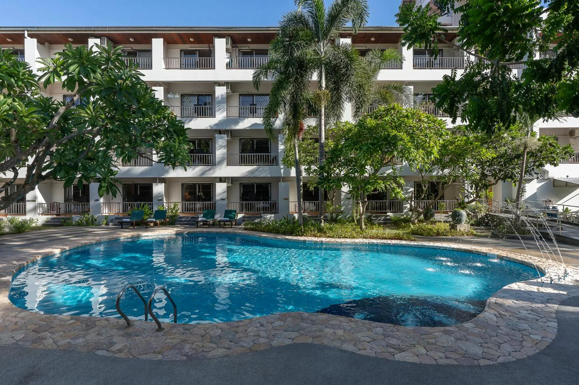 Swimming pool in Bella Villa Pattaya 3rd Road