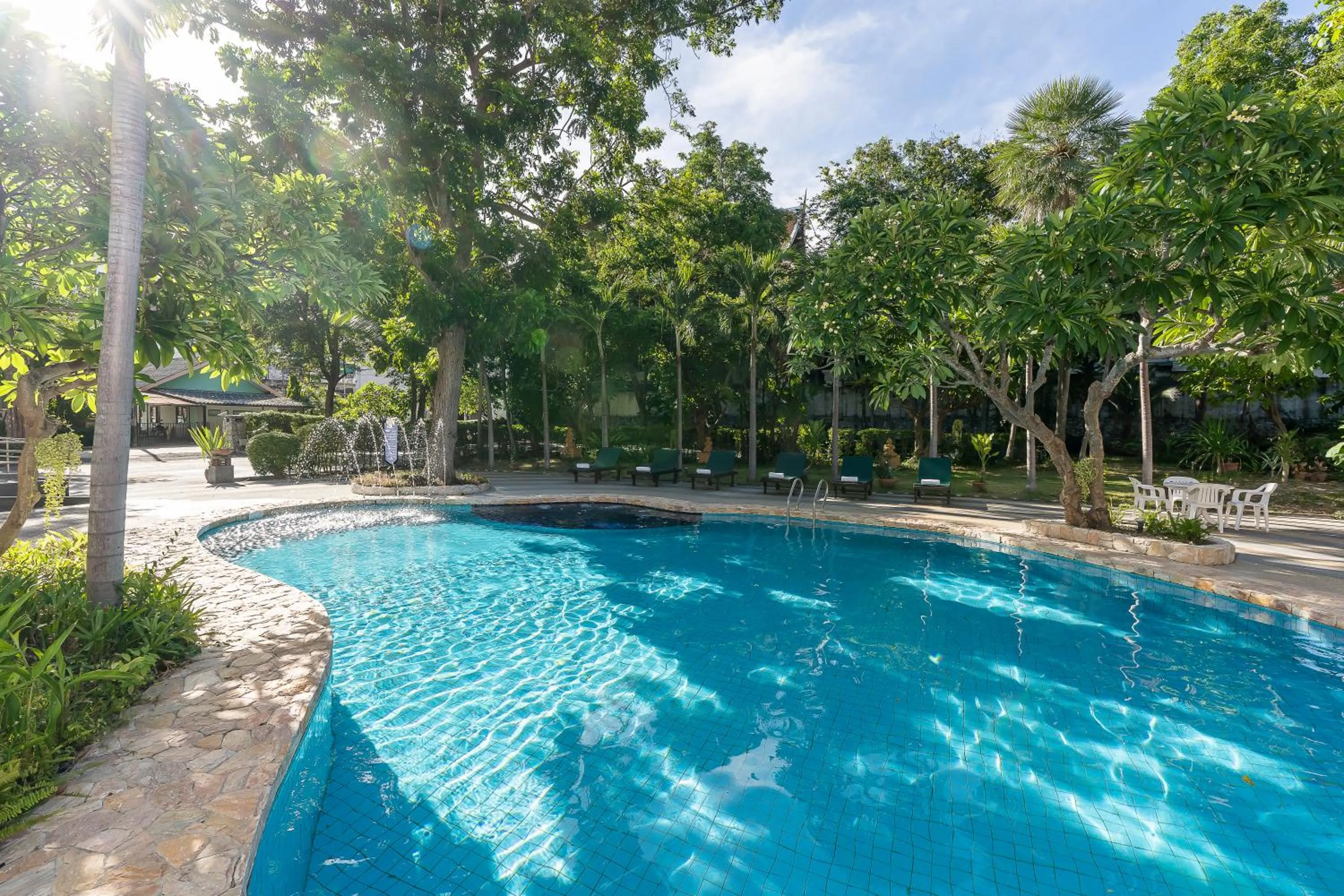 Swimming pool in Bella Villa Pattaya 3rd Road