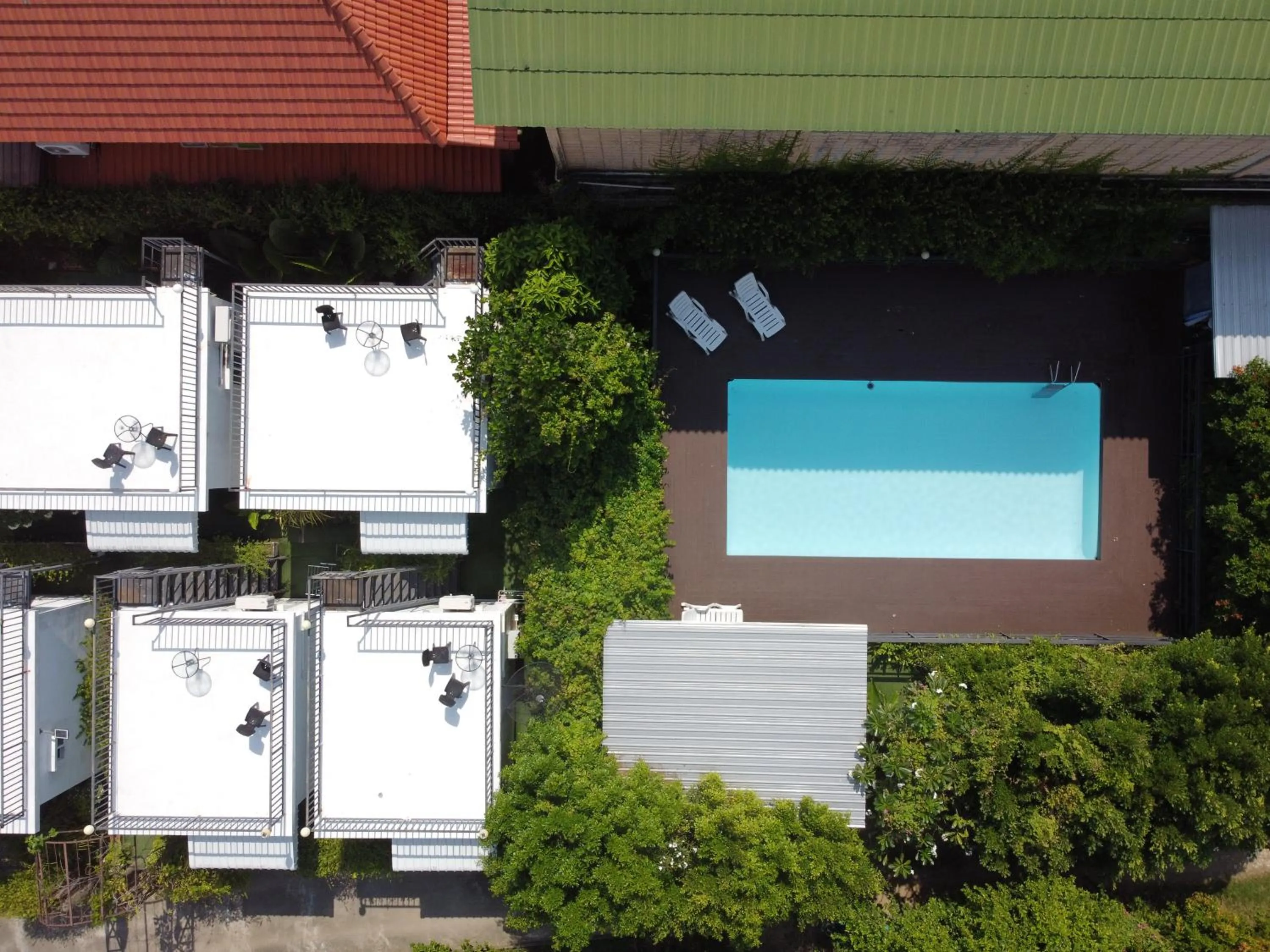 Swimming pool in Phannarai House