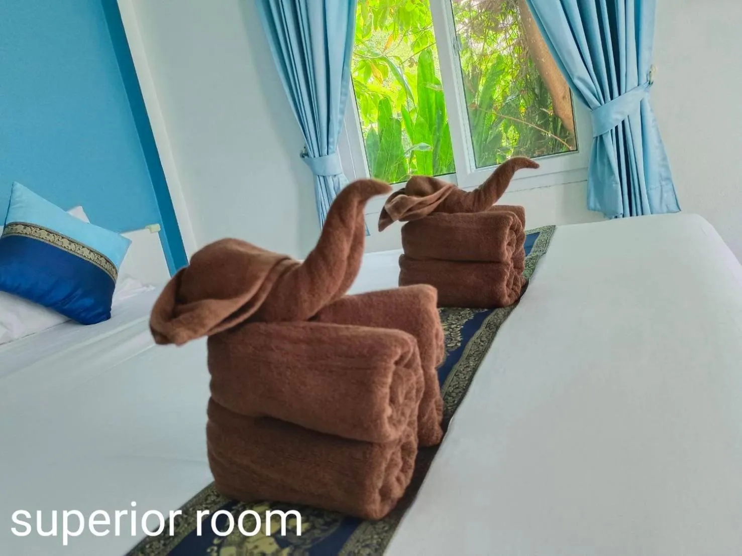 Photo of the whole room, Bed in Phannarai House