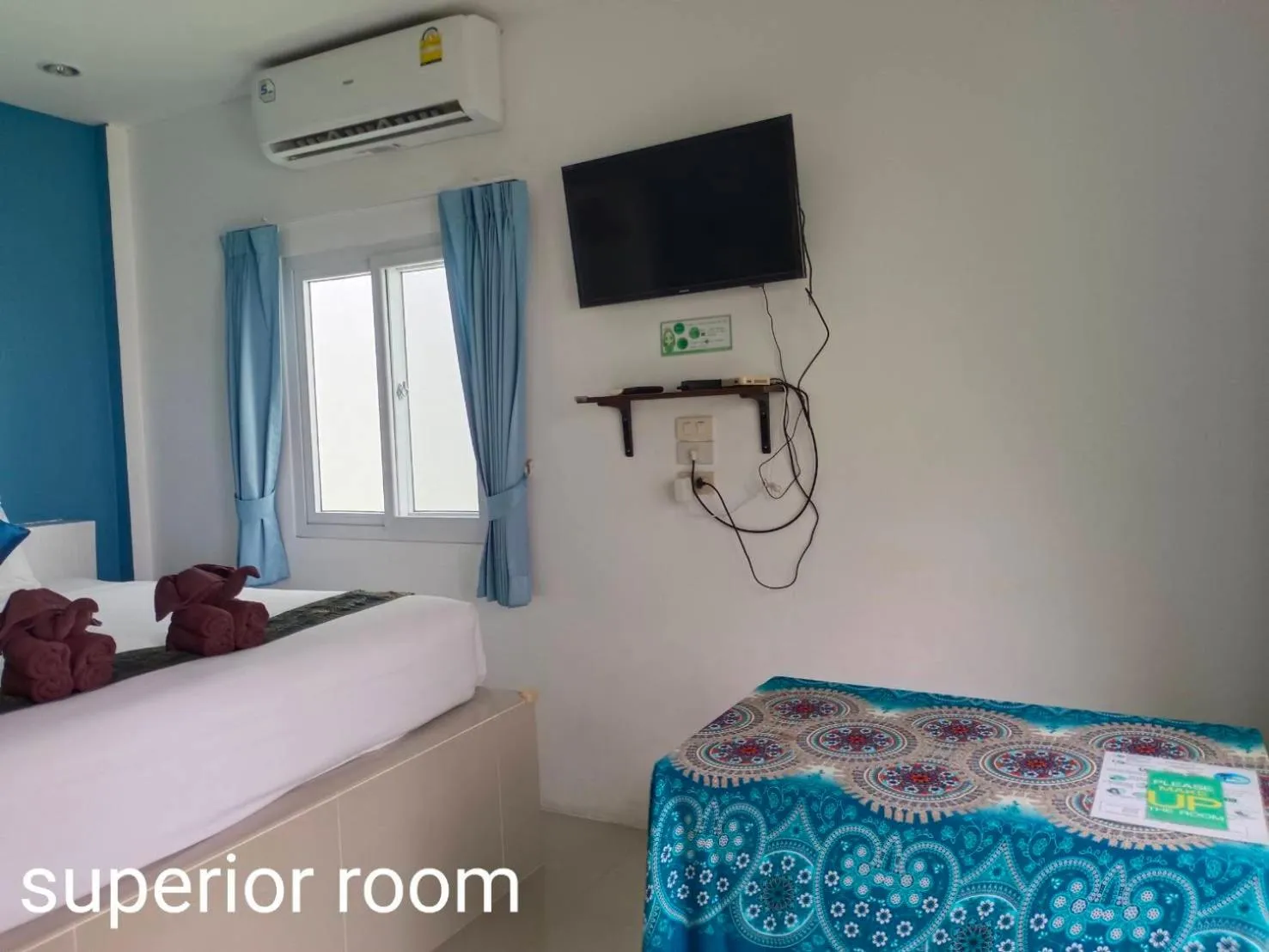 Photo of the whole room, Bed in Phannarai House