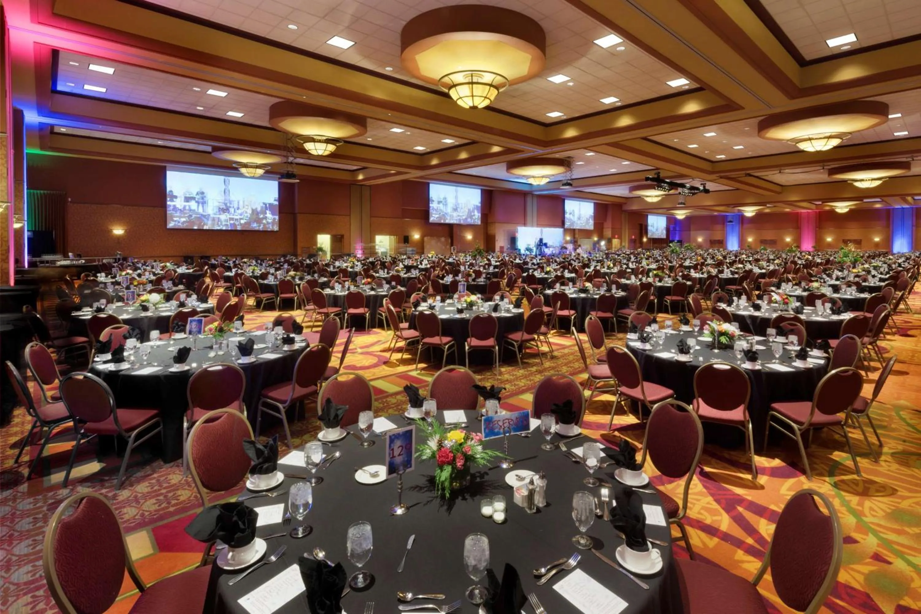 Restaurant/places to eat in Embassy Suites Omaha- La Vista/ Hotel & Conference Center