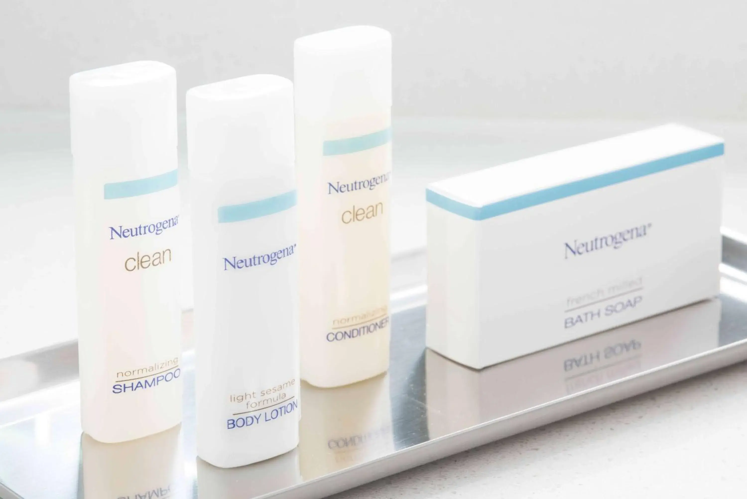 Two-Room King Suite - Non-Smoking in Embassy Suites Omaha- La Vista/ Hotel & Conference Center Two-Room King Suite - Non-Smoking in Embassy Suites Omaha- La Vista/ Hotel & Conference Center