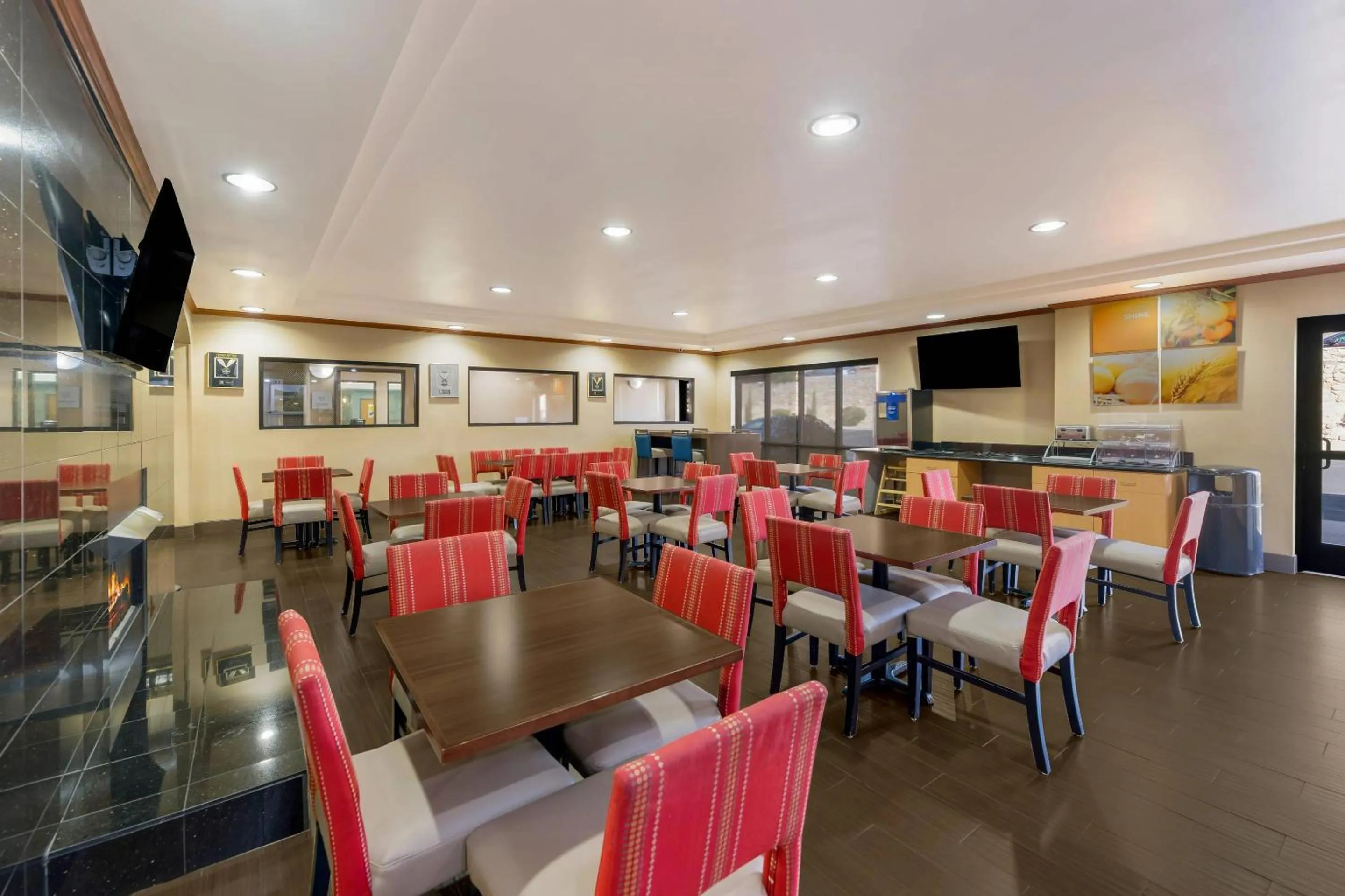Breakfast in Comfort Suites El Paso West
