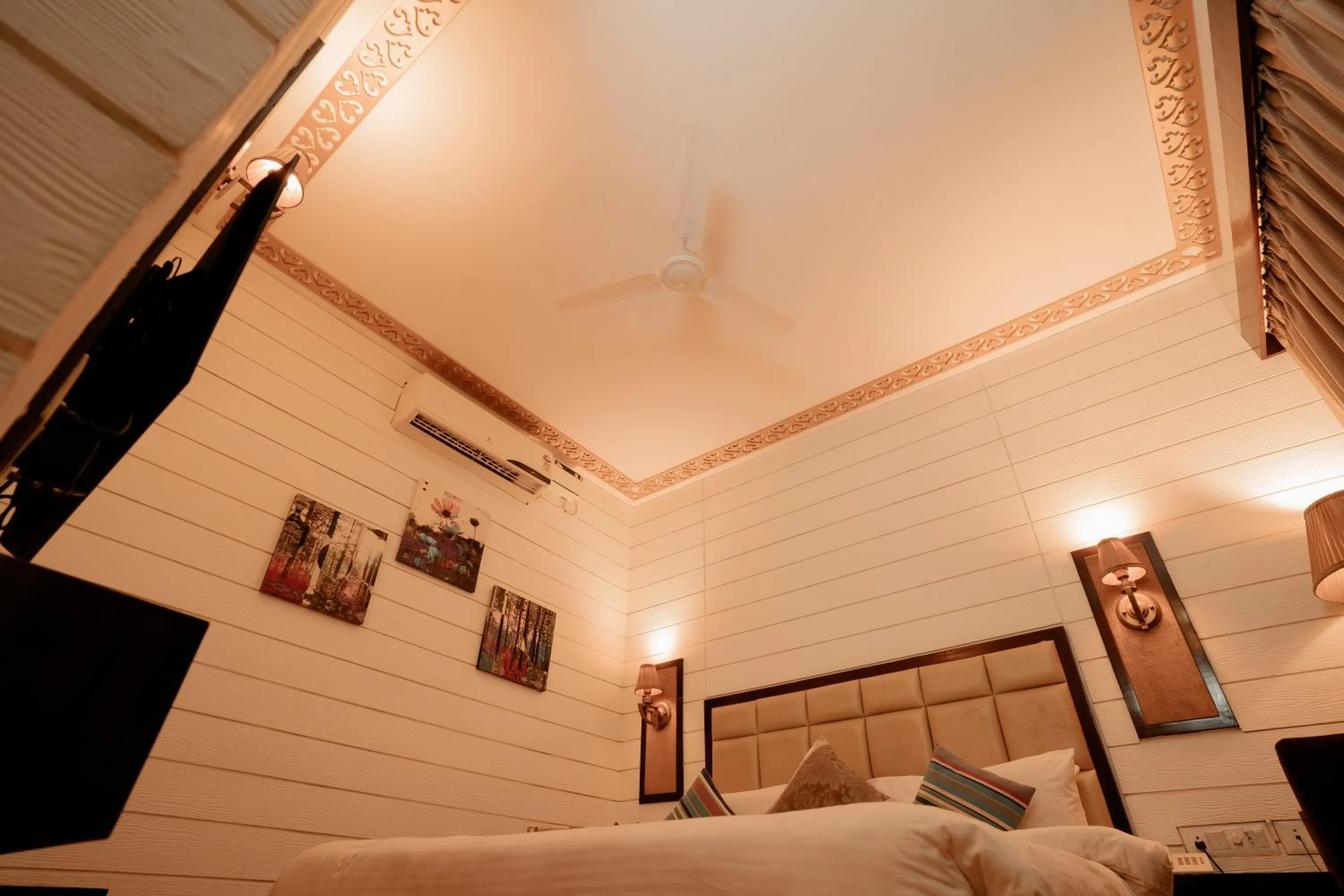 Bedroom, Bed in Sinon Baga Retreat