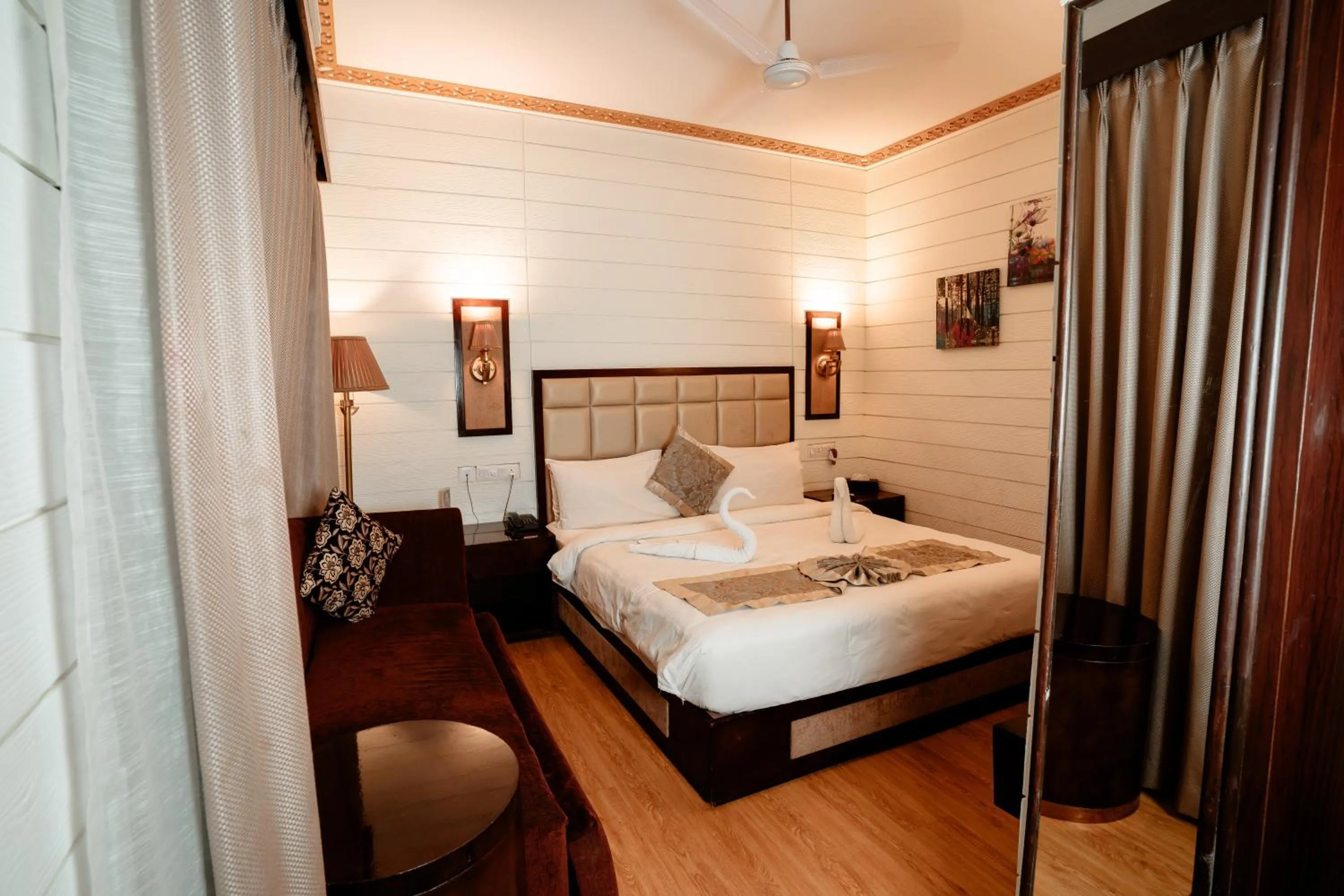 Bedroom, Bed in Sinon Baga Retreat