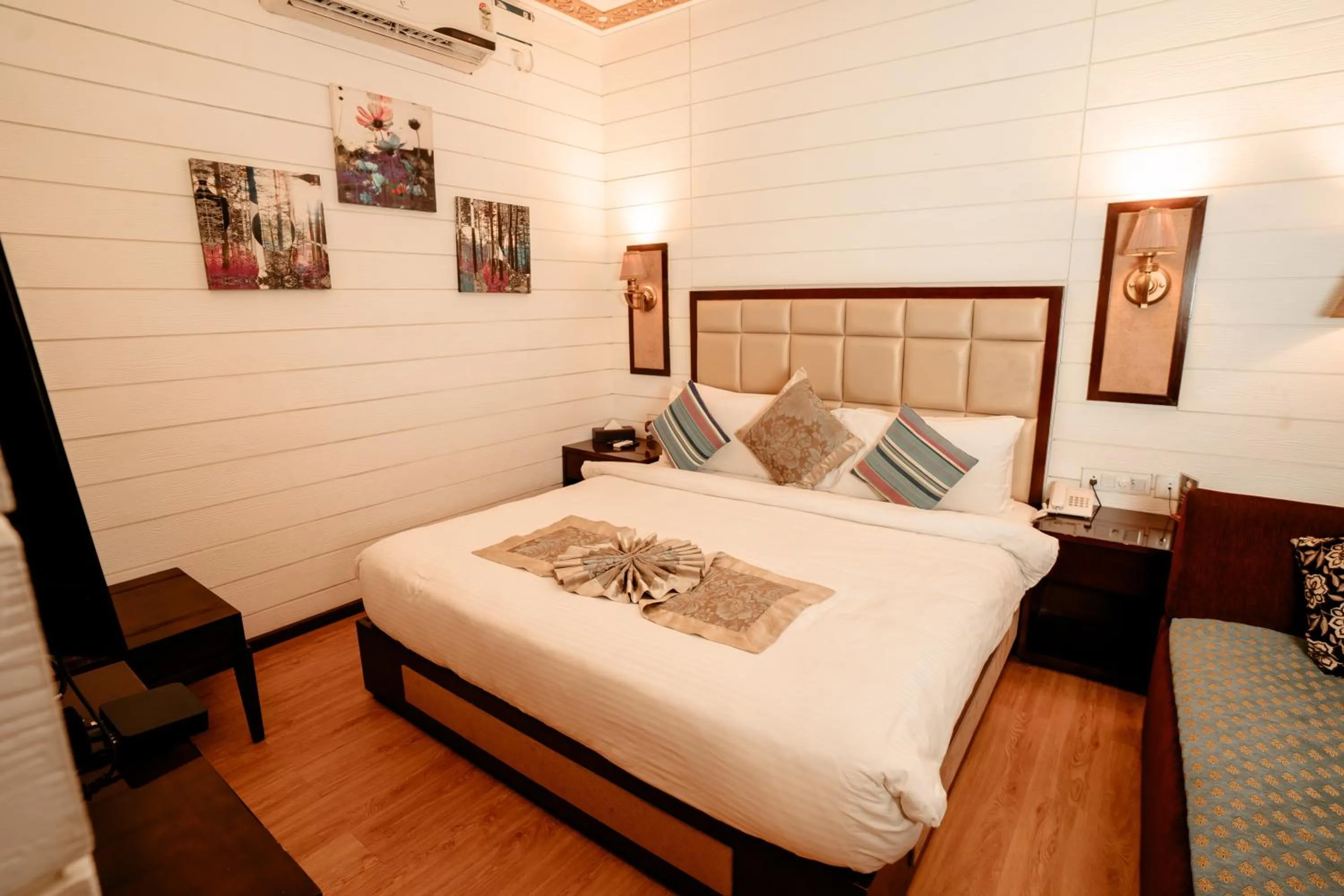 Bed in Sinon Baga Retreat