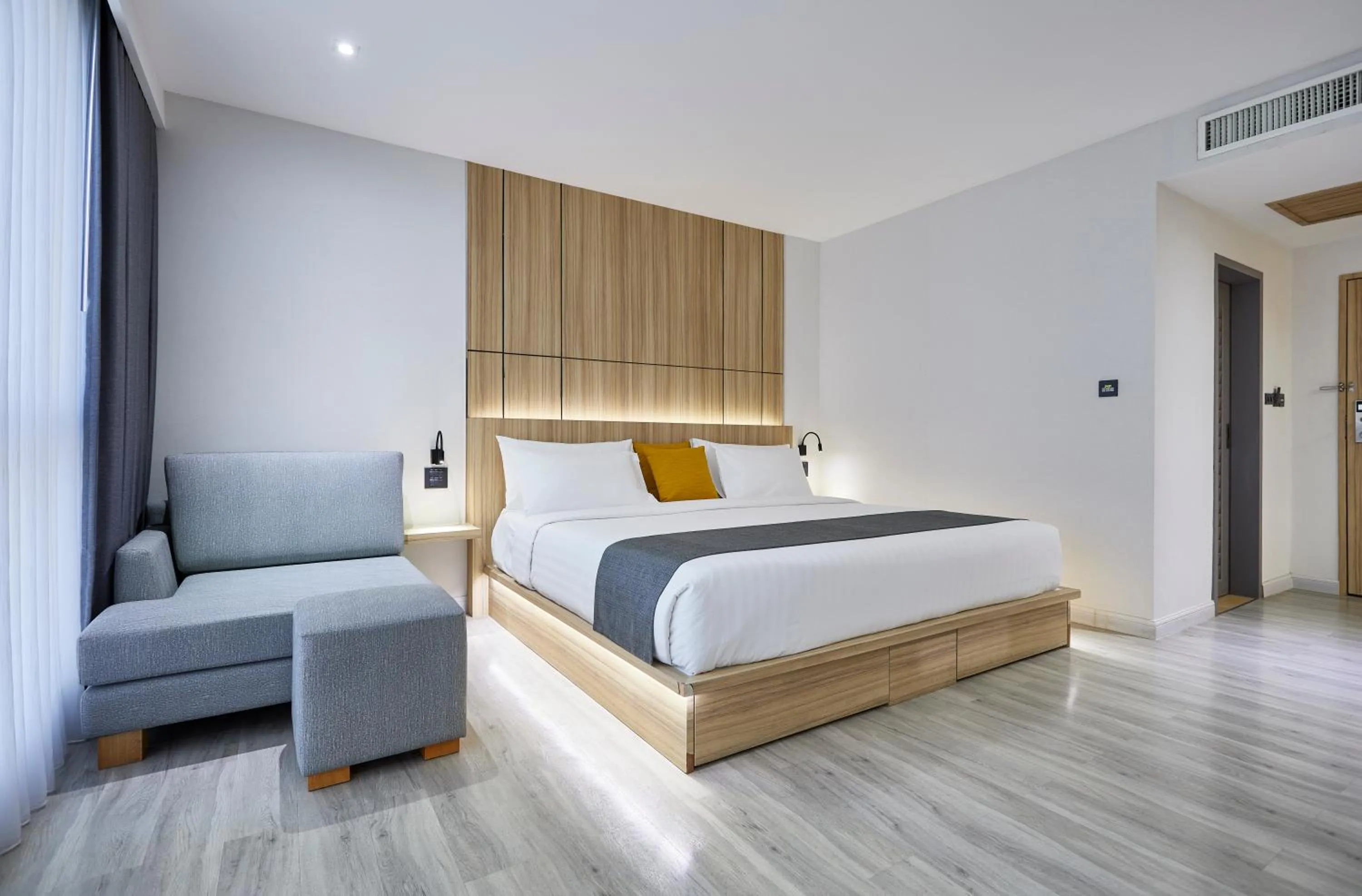 Bed in The Four Wings Hotel Bangkok