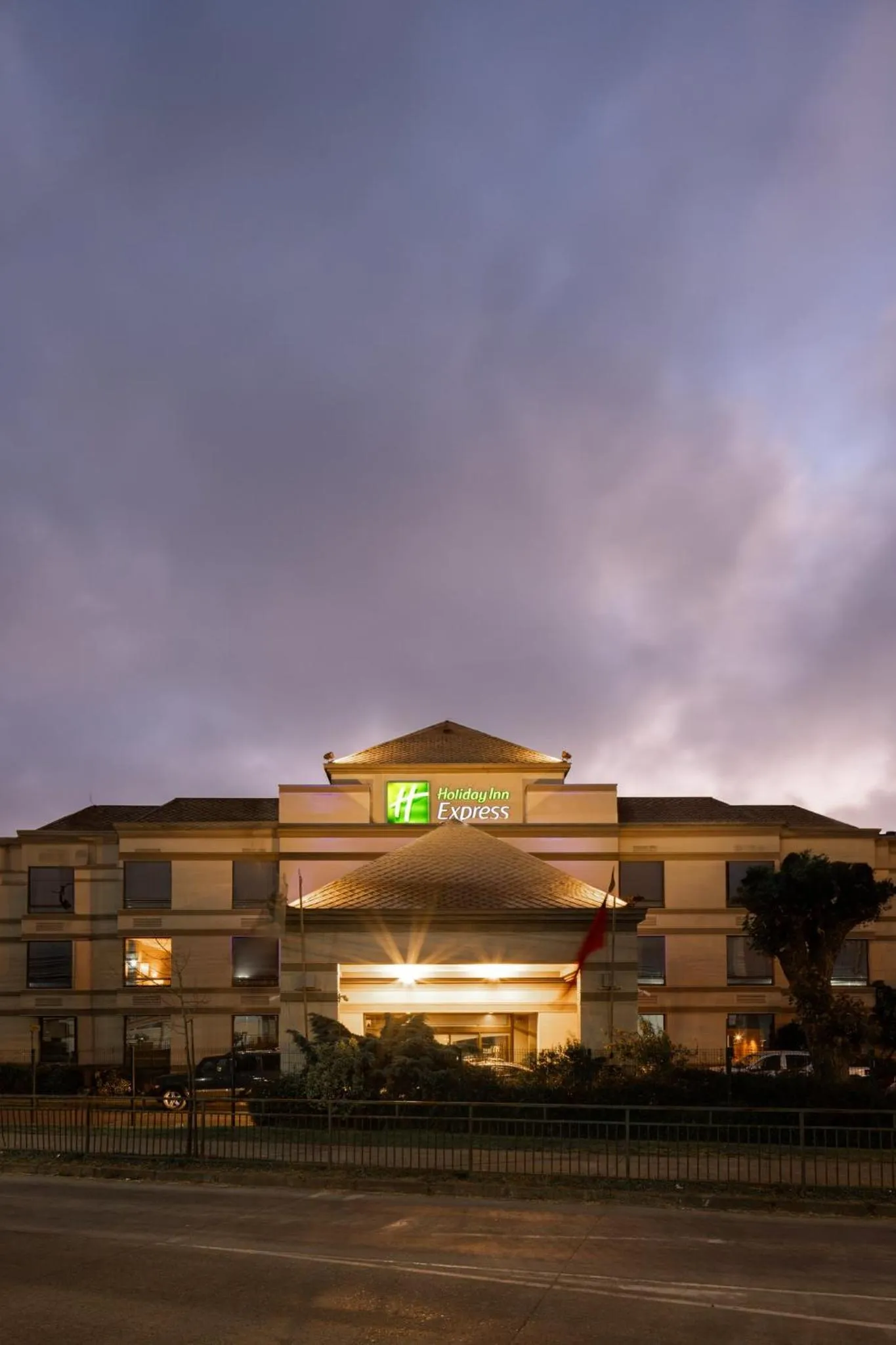 Property building in Holiday Inn Express - Concepcion by IHG