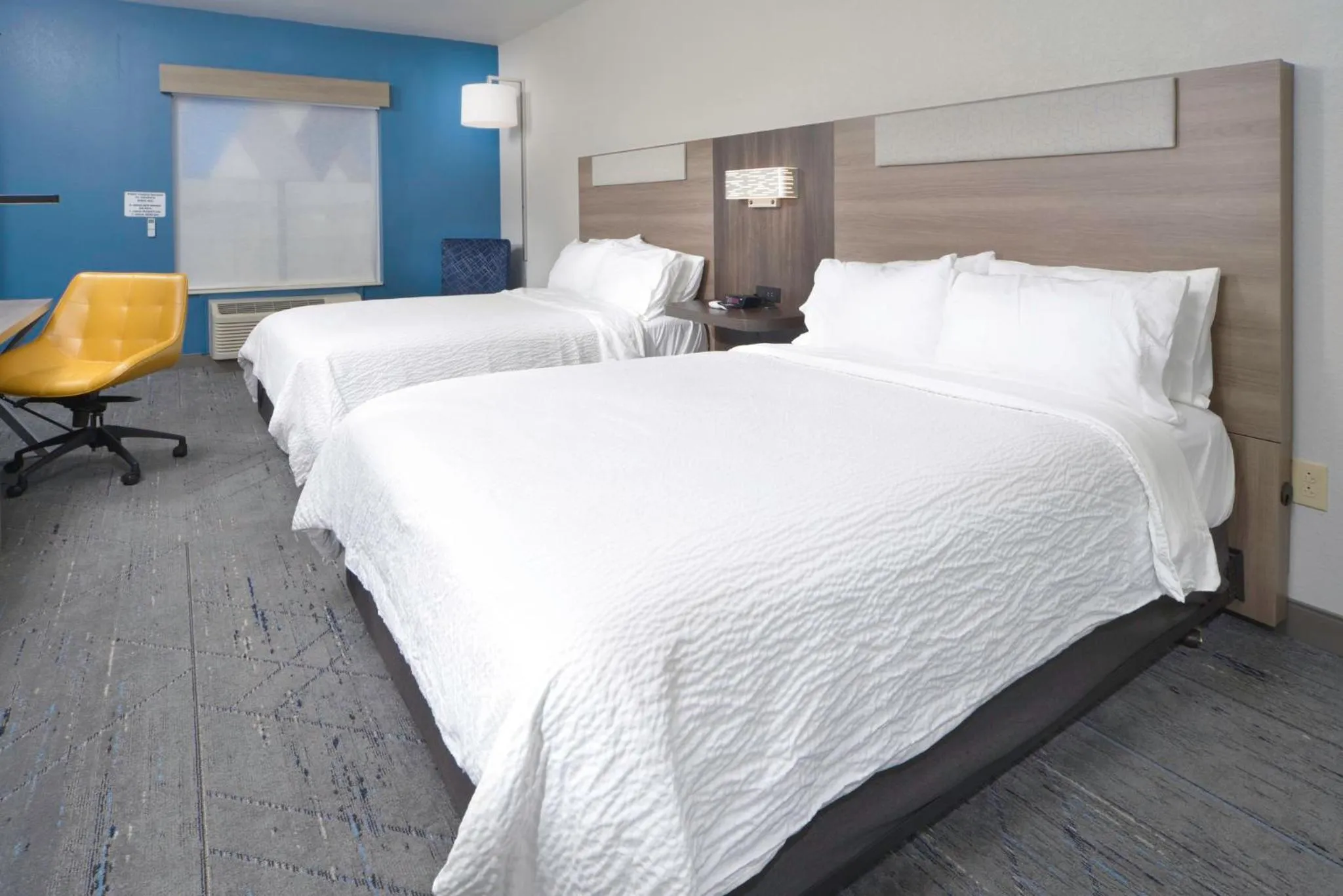 Photo of the whole room, Bed in Holiday Inn Express Conway by IHG