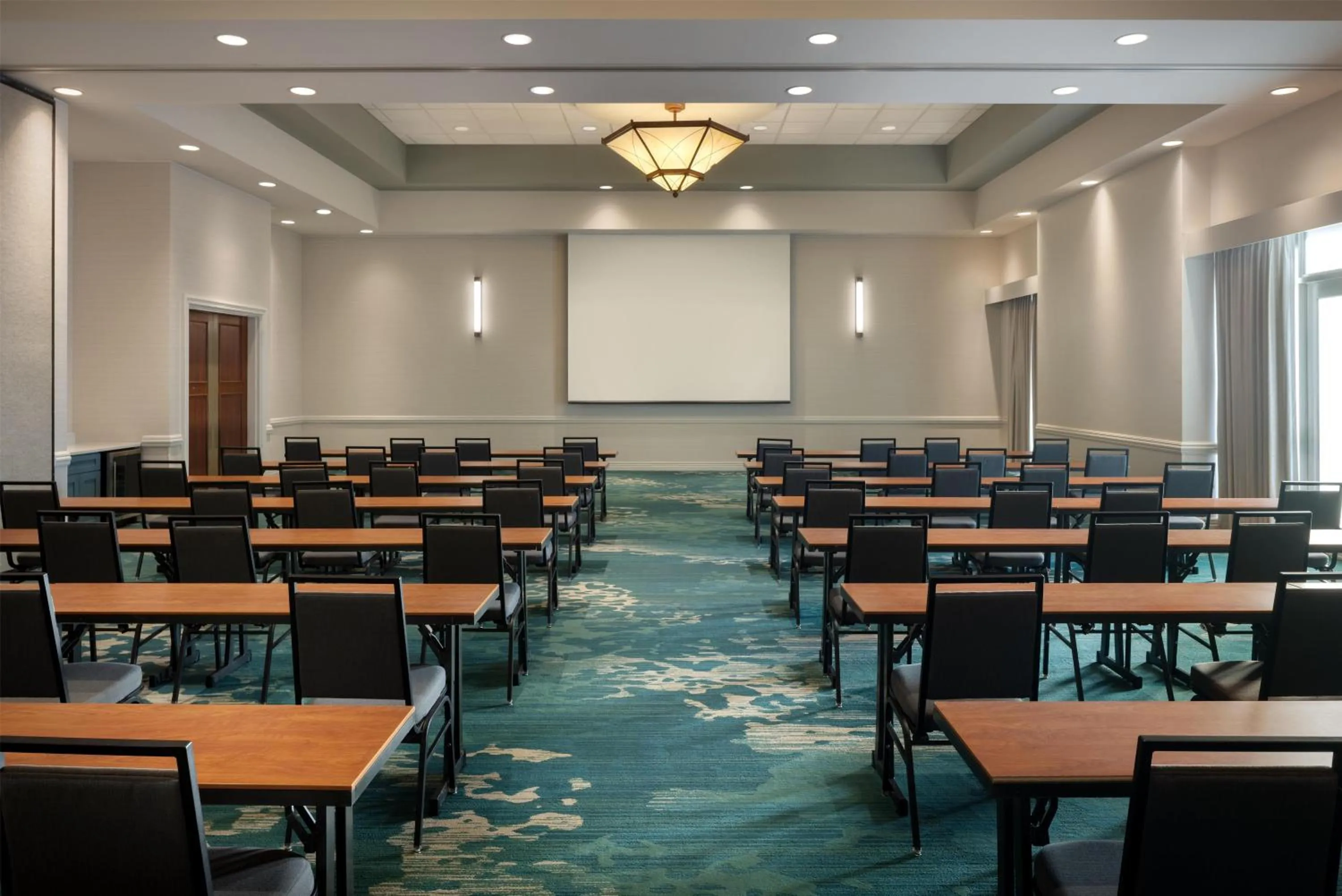 Meeting/conference room in Embassy Suites San Marcos Hotel Conference Center