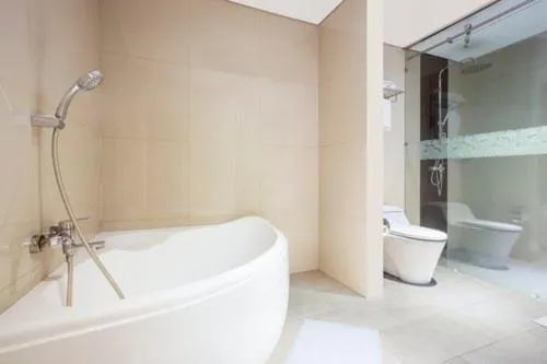 Bath in Grand Rohan Jogja