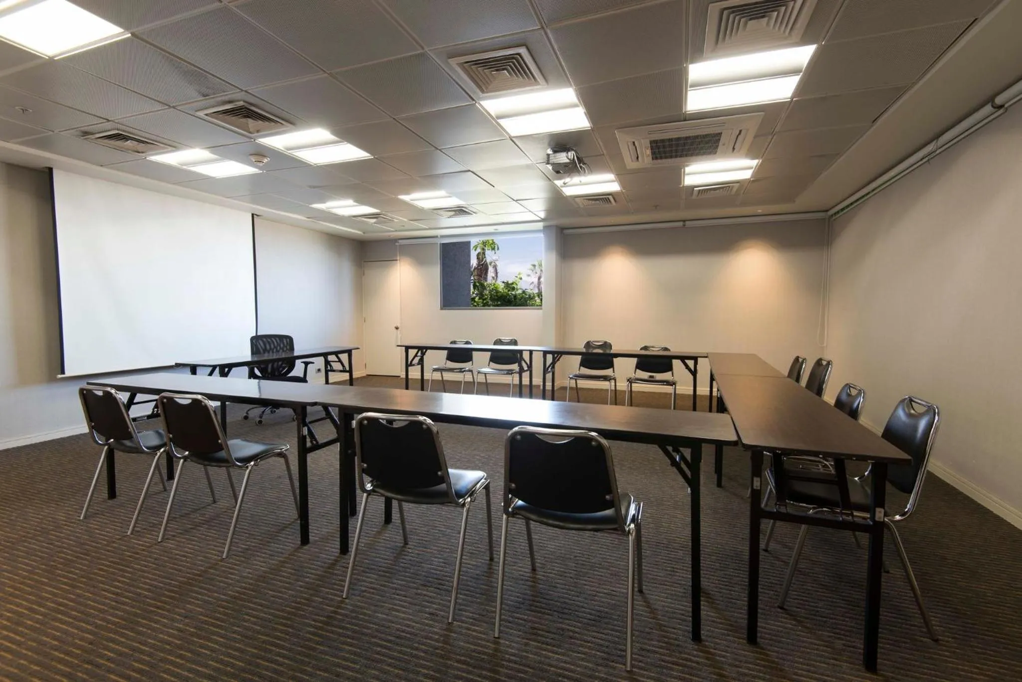 Meeting/conference room in Holiday Inn Express - Iquique by IHG