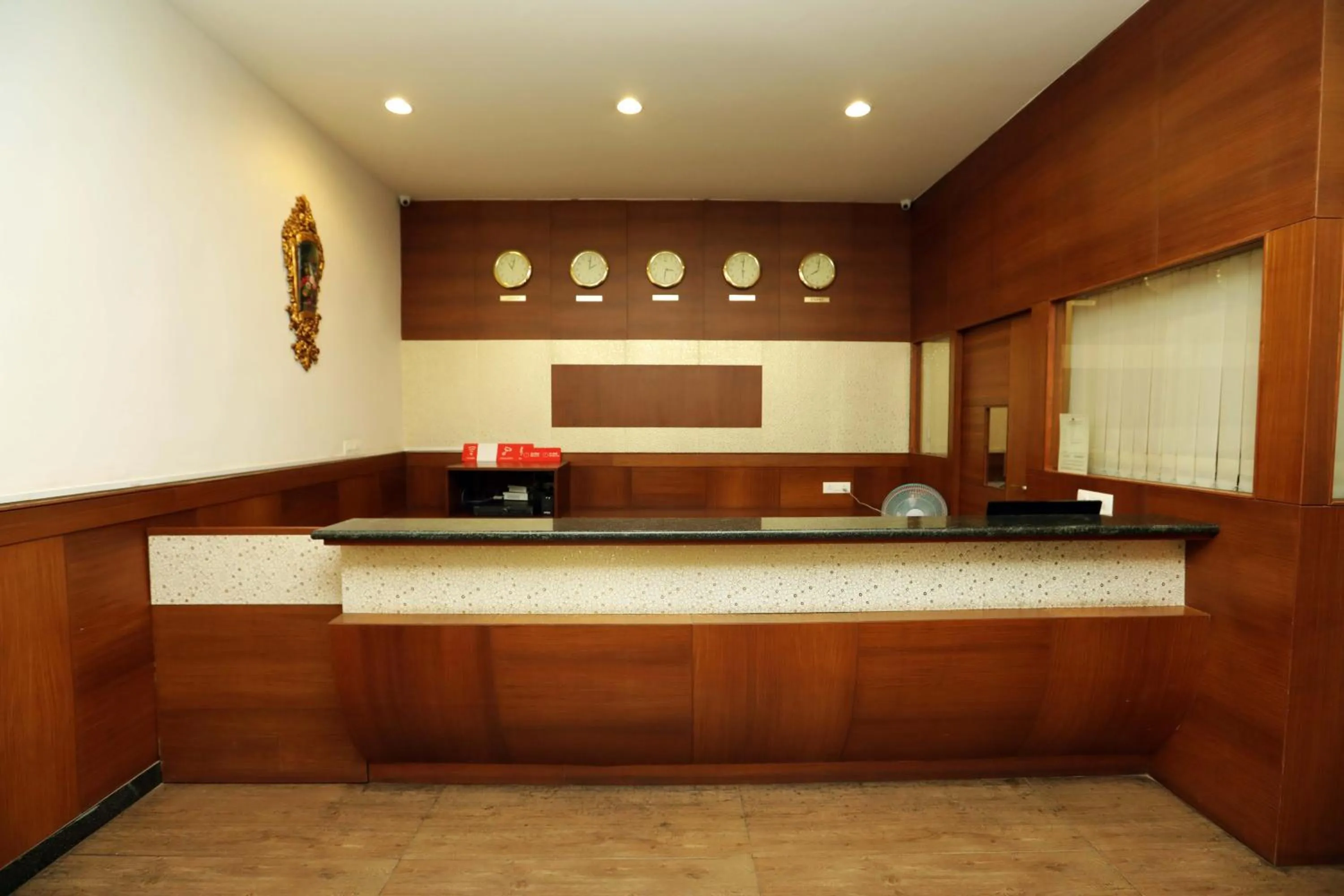 Lobby or reception in Traders Hotel - Kankanady, Mangalore