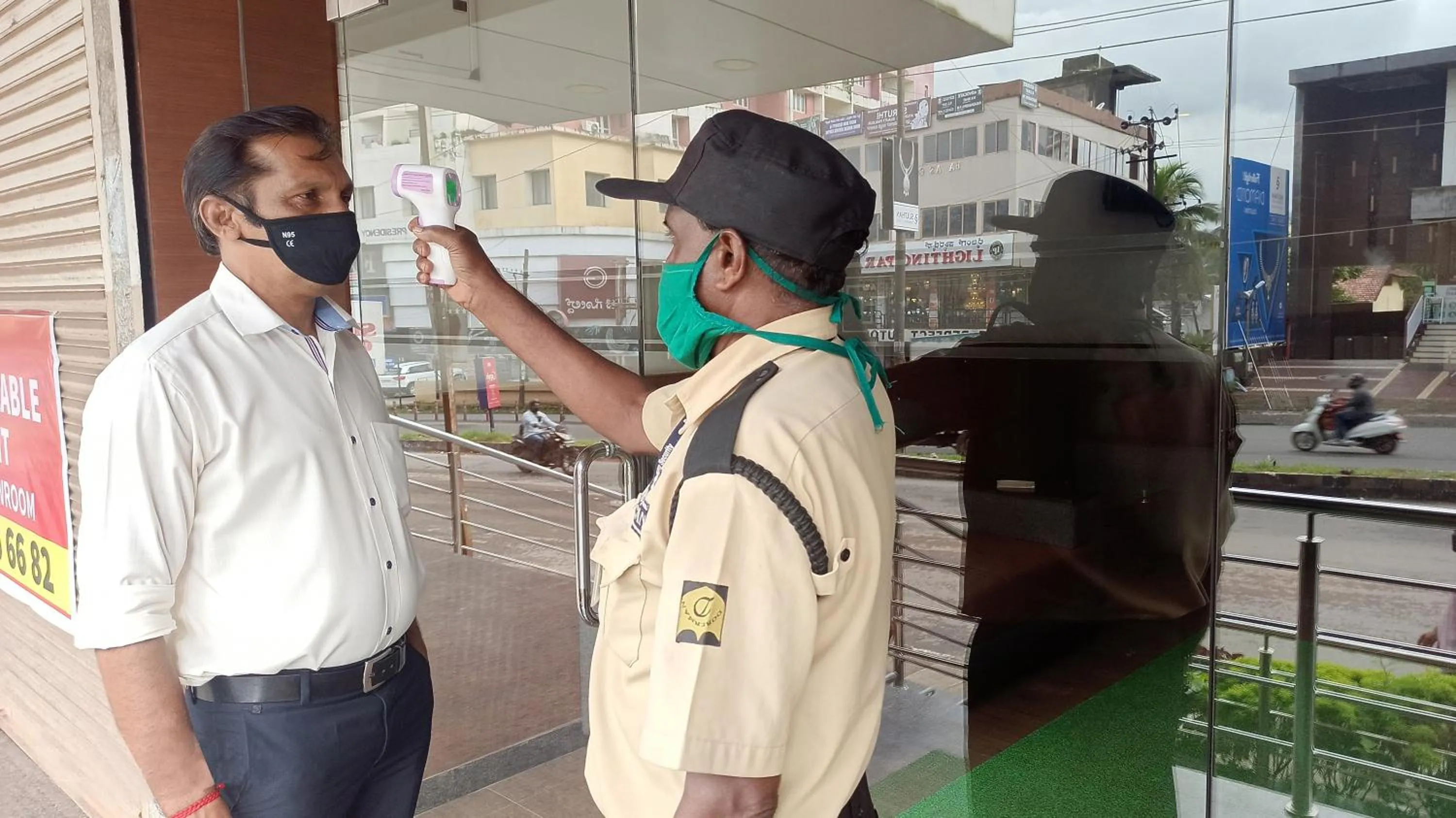 Staff in Traders Hotel - Kankanady, Mangalore