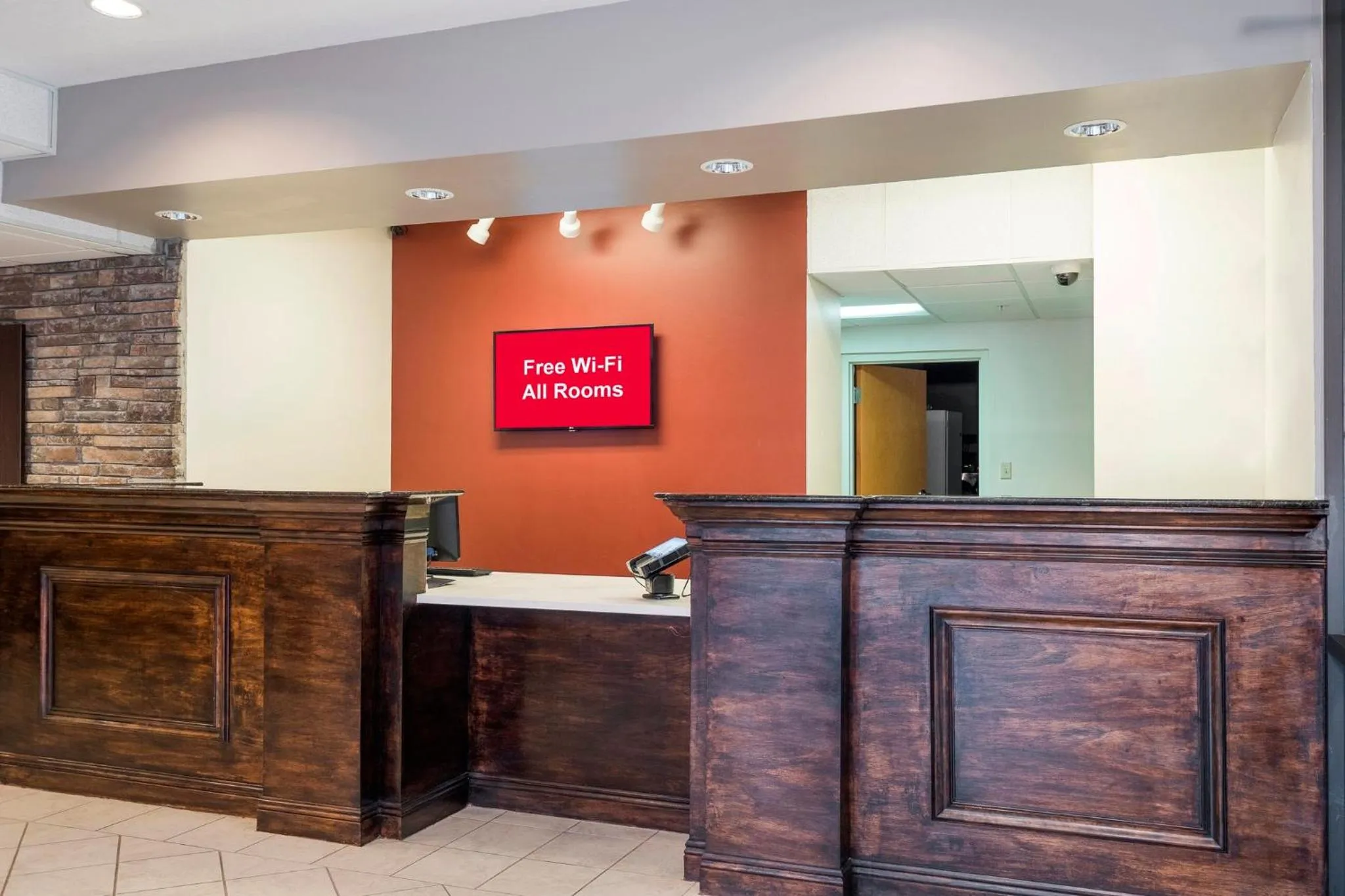 Lobby or reception in Red Roof Inn & Suites Biloxi - Ocean Springs