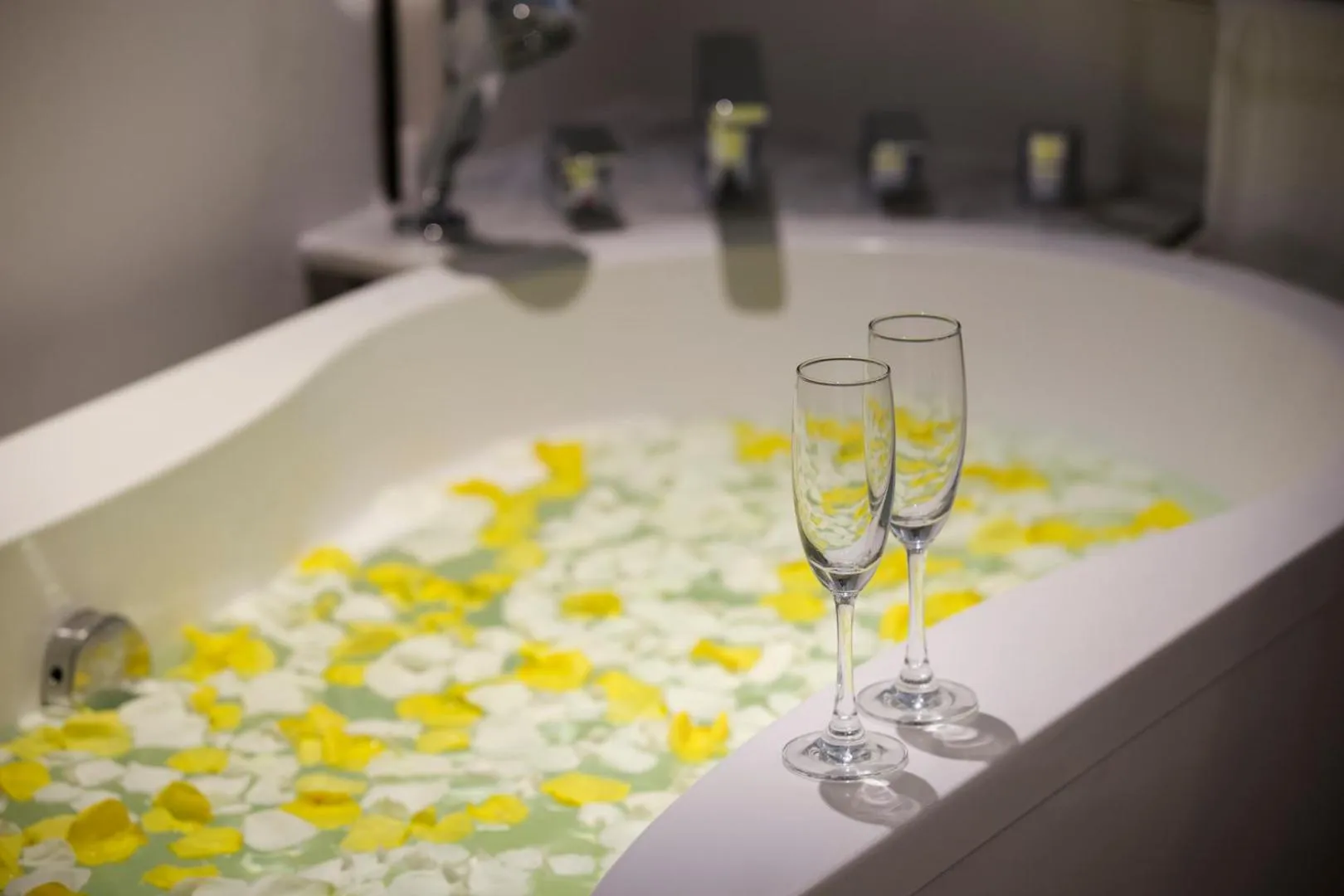 Bath in Chanalai Romantica Resort - Adults Only, Kata Beach