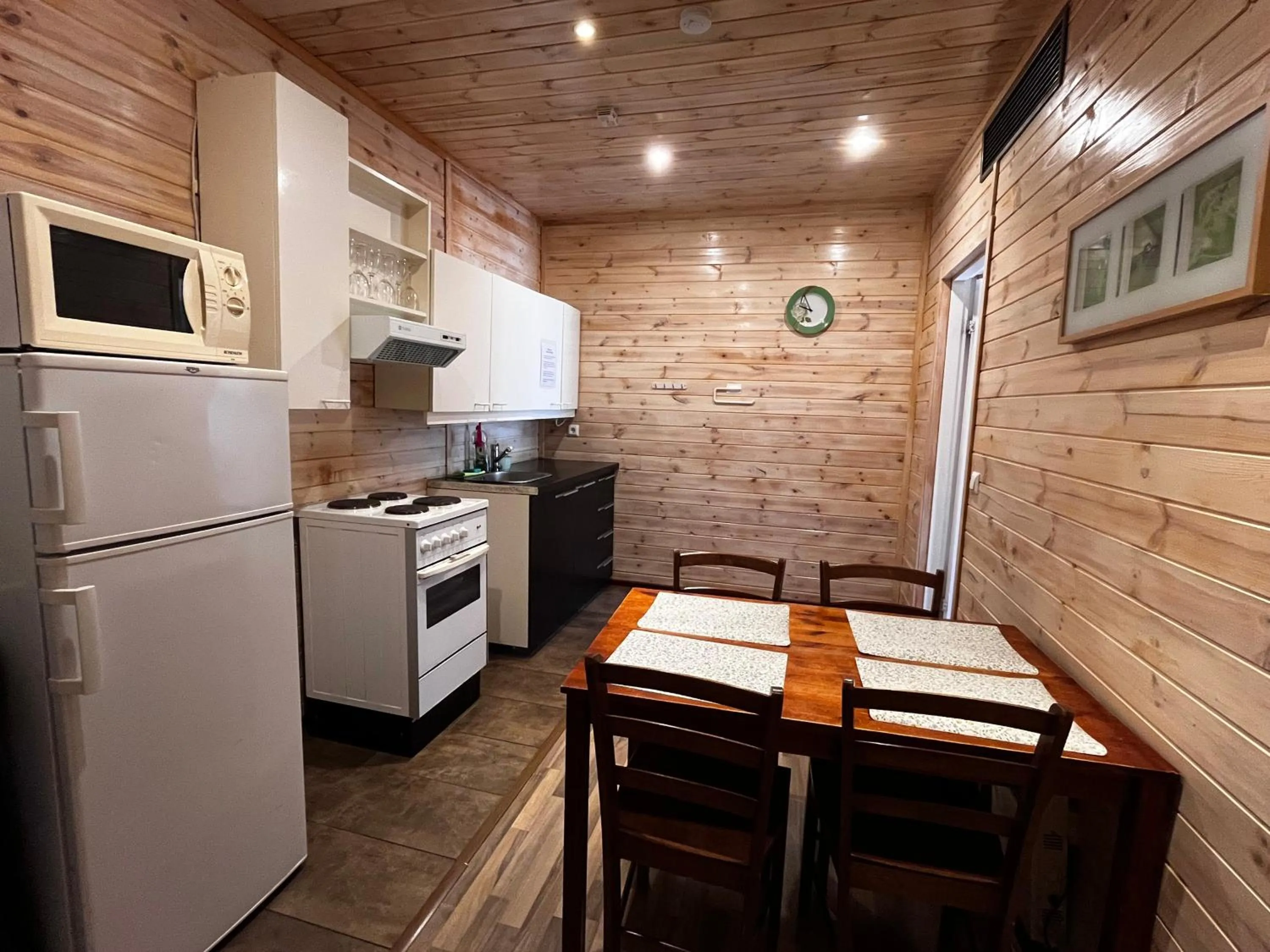 kitchen in Motelli Rovaniemi