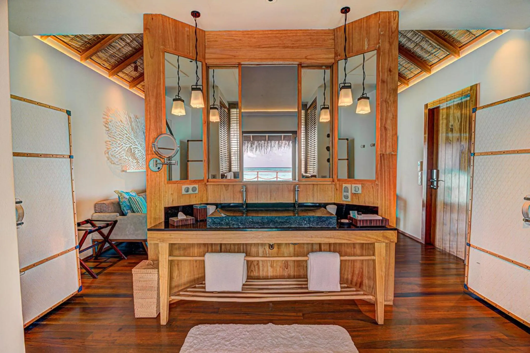 Bathroom in Constance Moofushi Maldives - All Inclusive